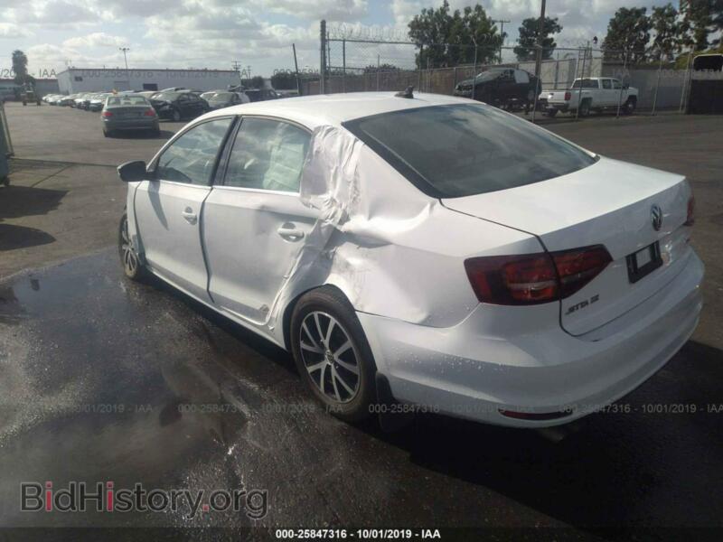 2017 Volkswagen JETTA (VIN 3VWDB7AJ2HM380511) — photo 3 of 10