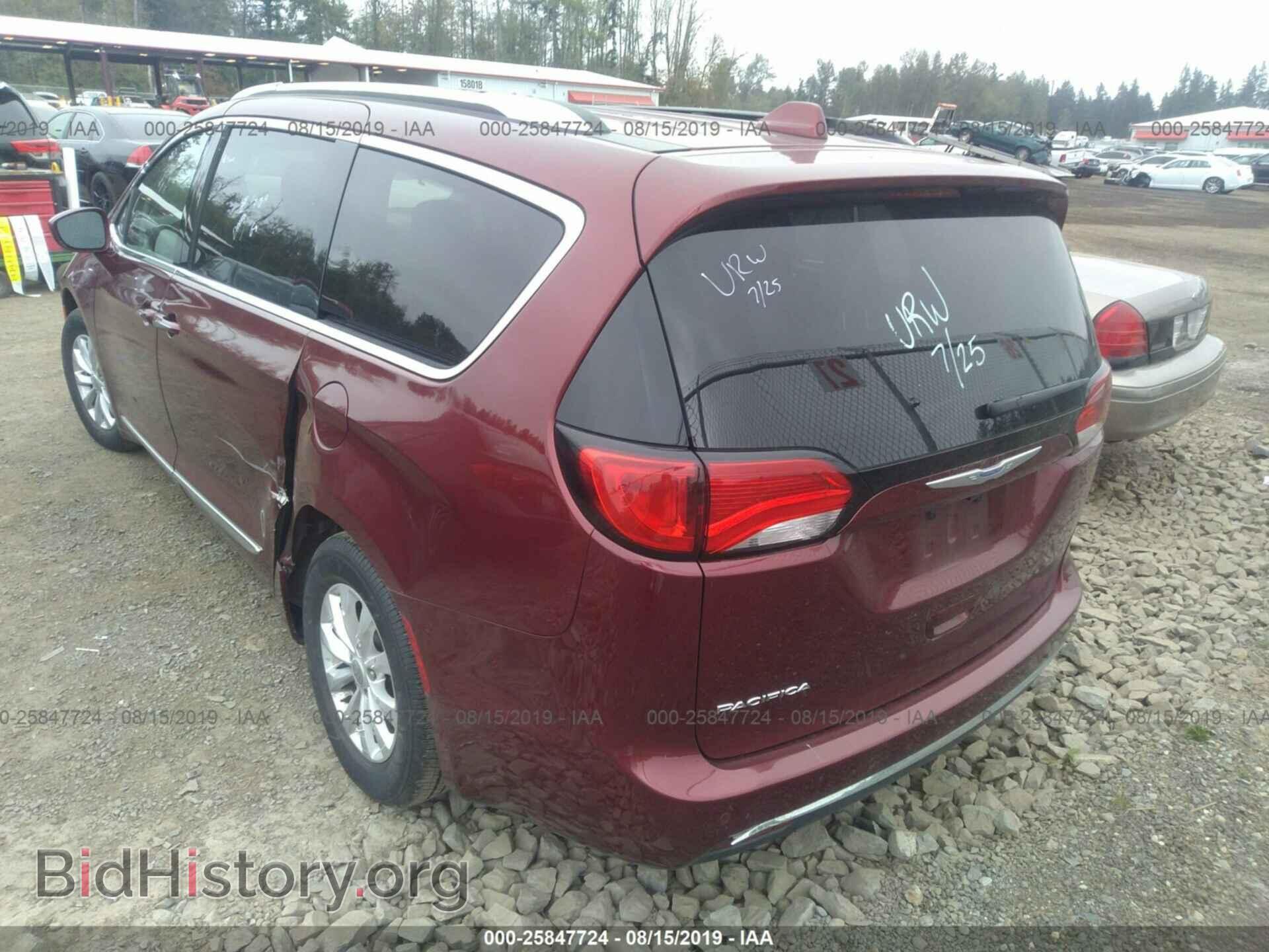 2018 CHRYSLER PACIFICA - VIN: 2C4RC1BG5JR210728 - Фото 3