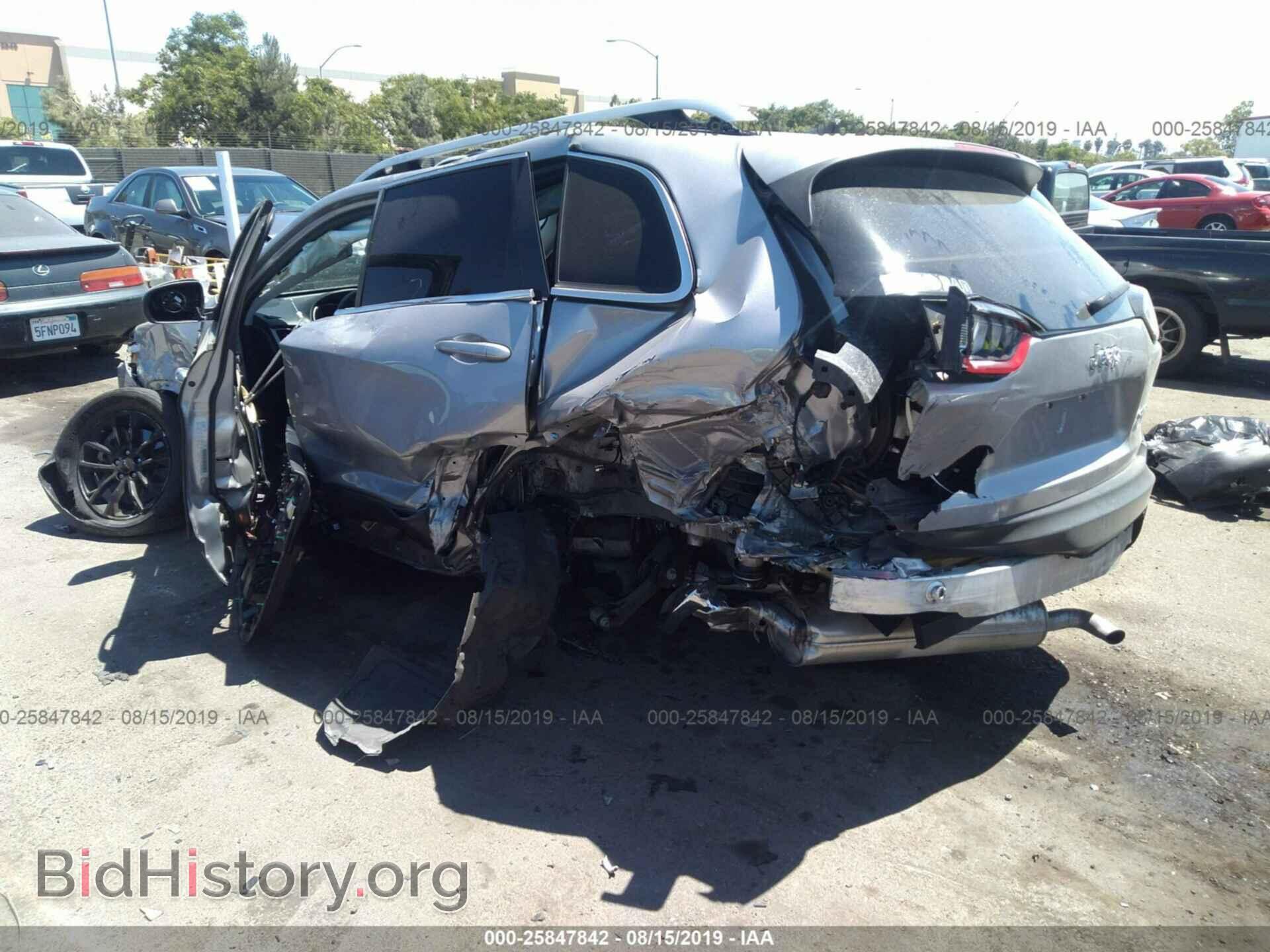 2019 JEEP CHEROKEE - VIN: 1C4PJLCX4KD122930 - Фото 3