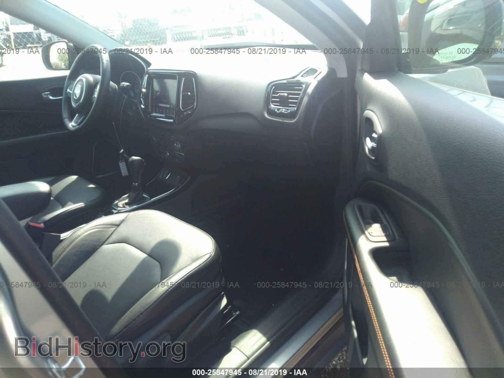 2019 JEEP COMPASS - VIN: 3C4NJCCB2KT676263 - Фото 5