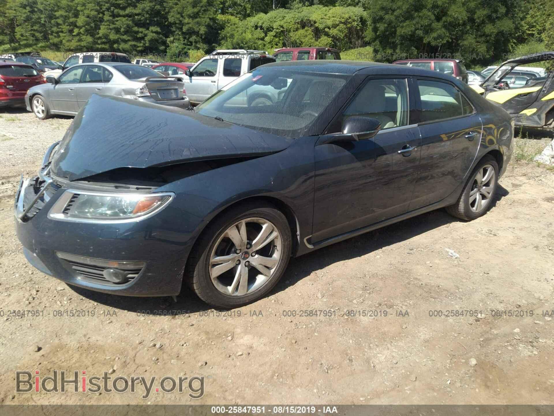 2011 SAAB 9-5 - VIN: YS3GN4AR0B4007460 - Photo 2