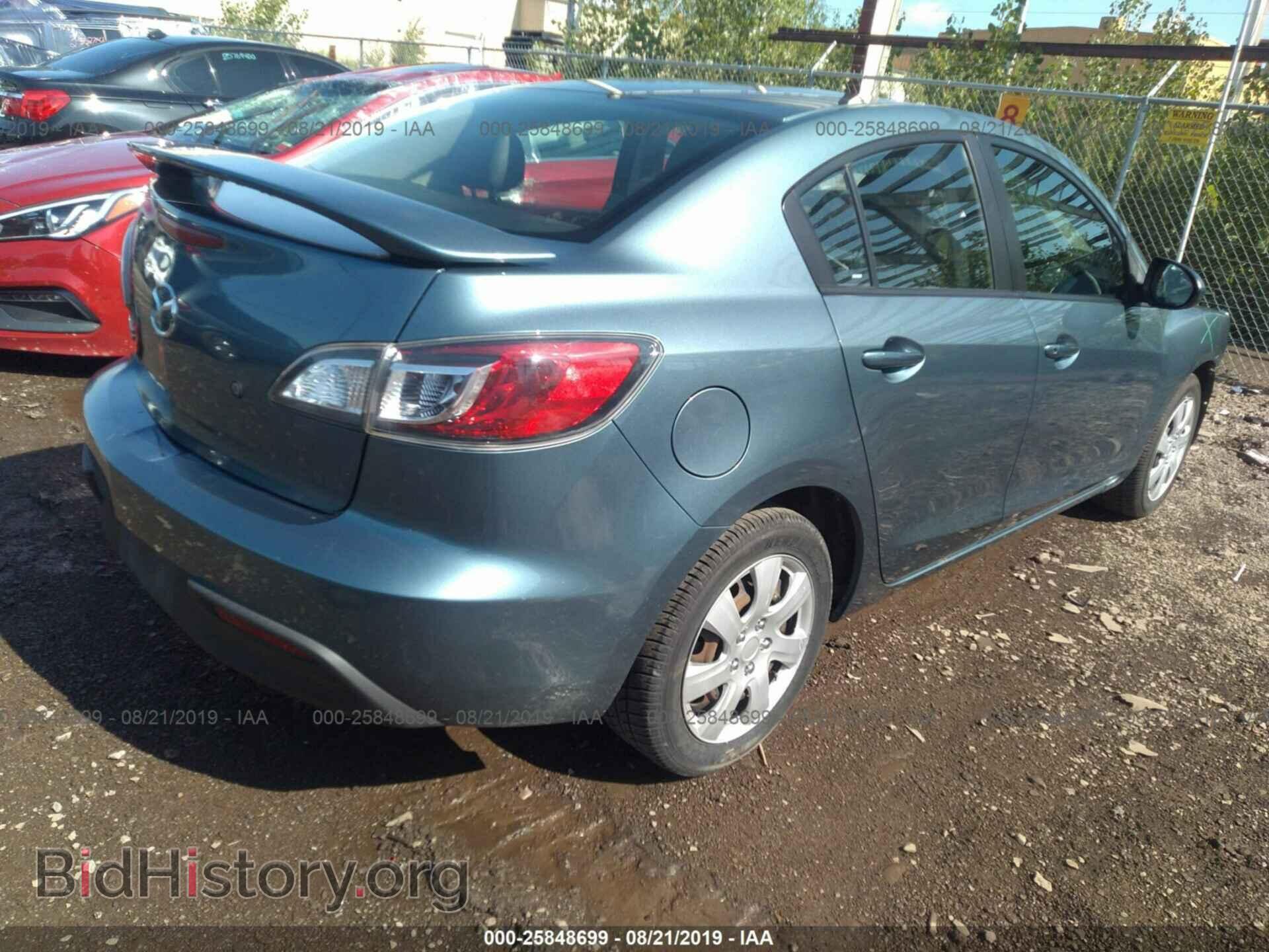 2011 MAZDA 3 - VIN: JM1BL1UG7B1462548 - Photo 4
