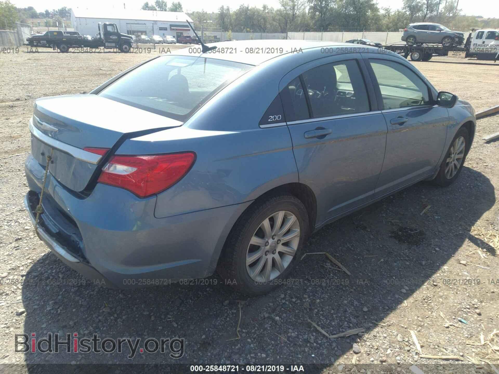 2011 CHRYSLER 200 - VIN: 1C3BC1FB7BN579898 - Фото 4