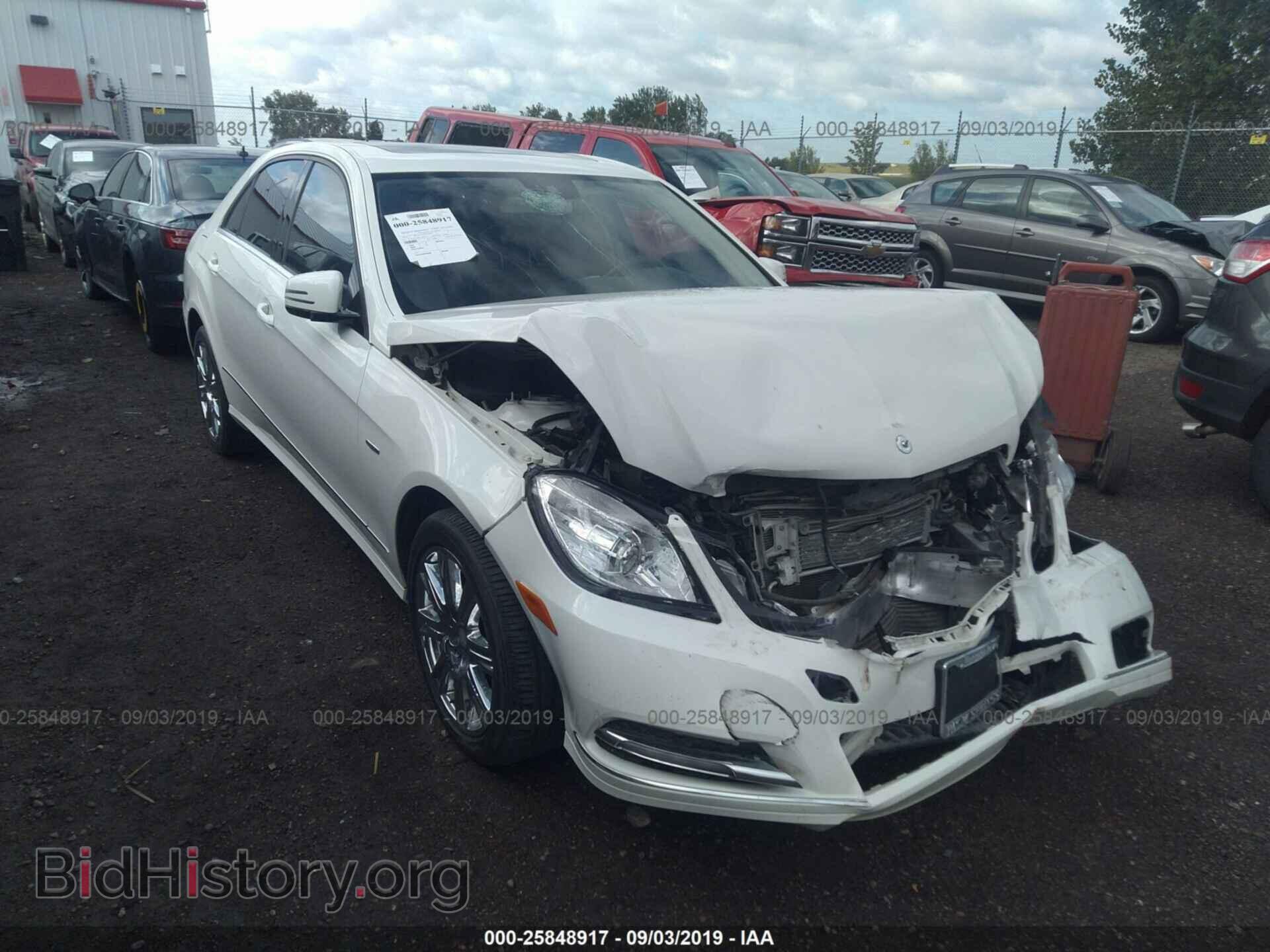 Photo WDDHF2EB2CA547833 - MERCEDES-BENZ E 2012