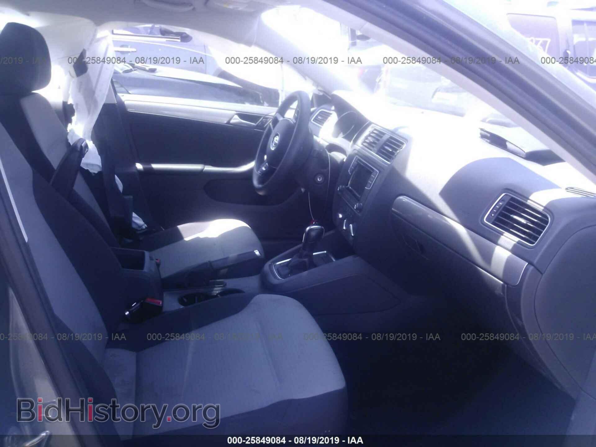 2017 VOLKSWAGEN JETTA - VIN: 3VW2B7AJ2HM270825 - Фото 5