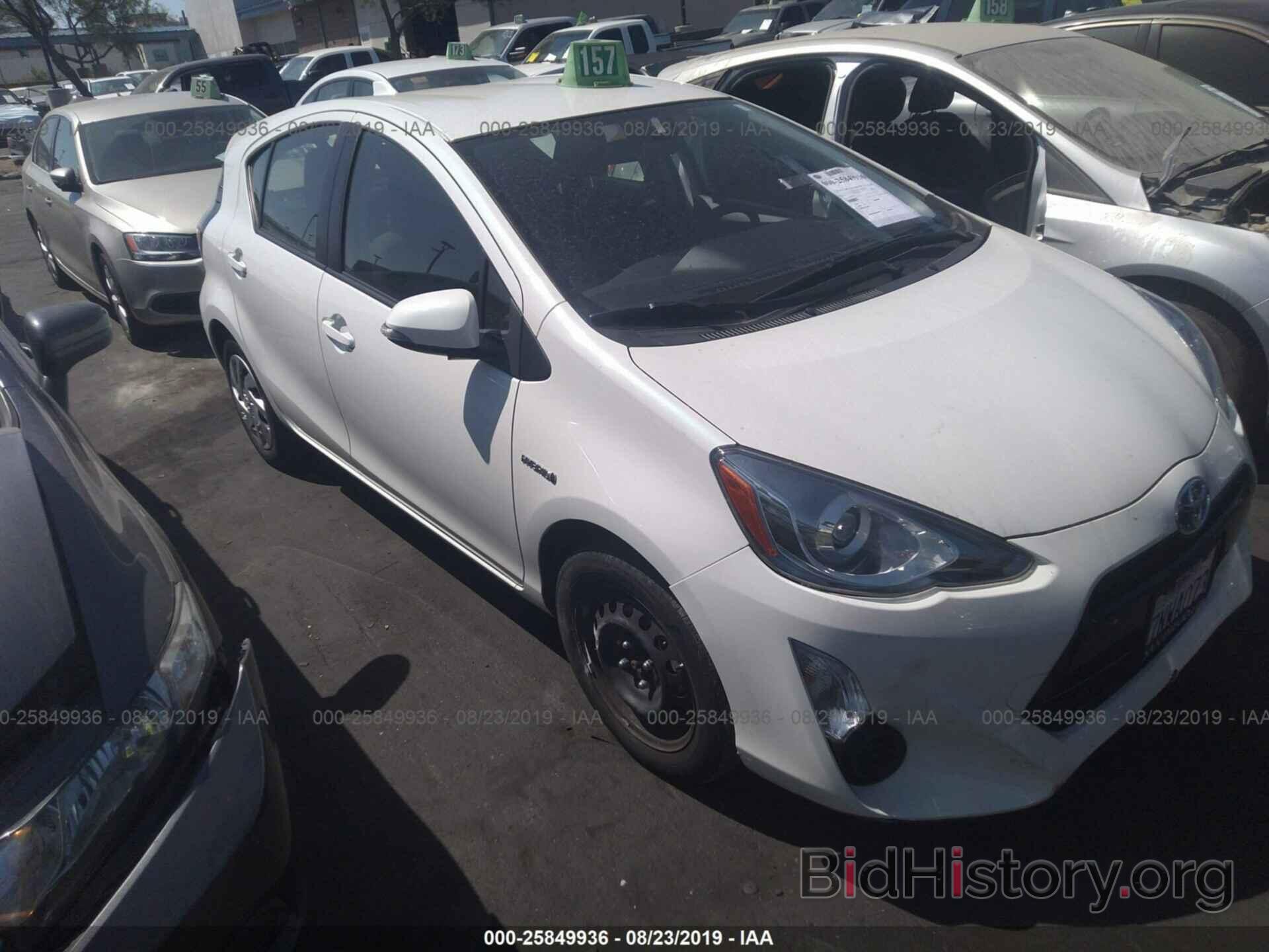 Photo JTDKDTB39F1110294 - TOYOTA PRIUS C 2015