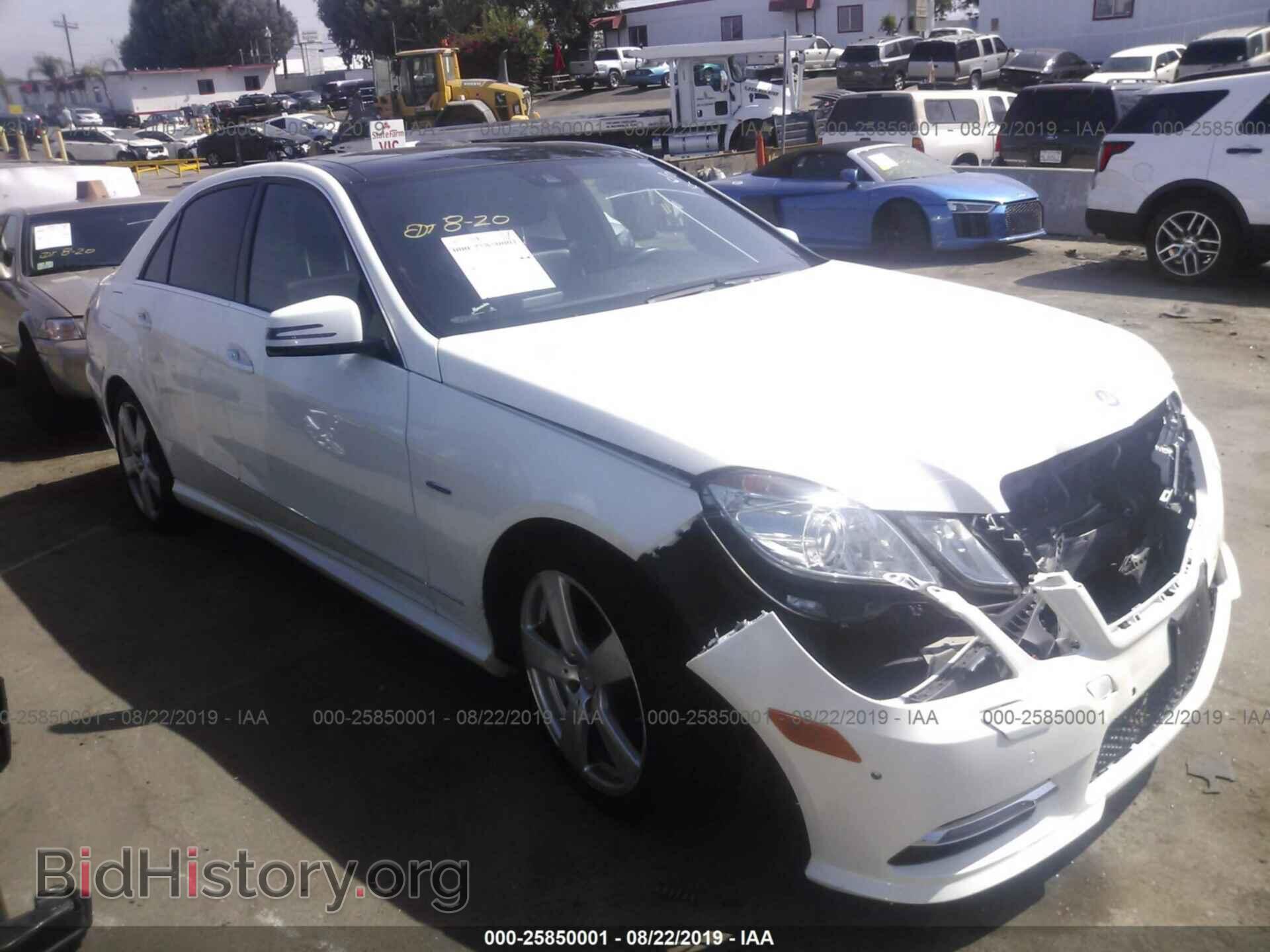 Photo WDDHF5KB6CA598337 - MERCEDES-BENZ E 2012
