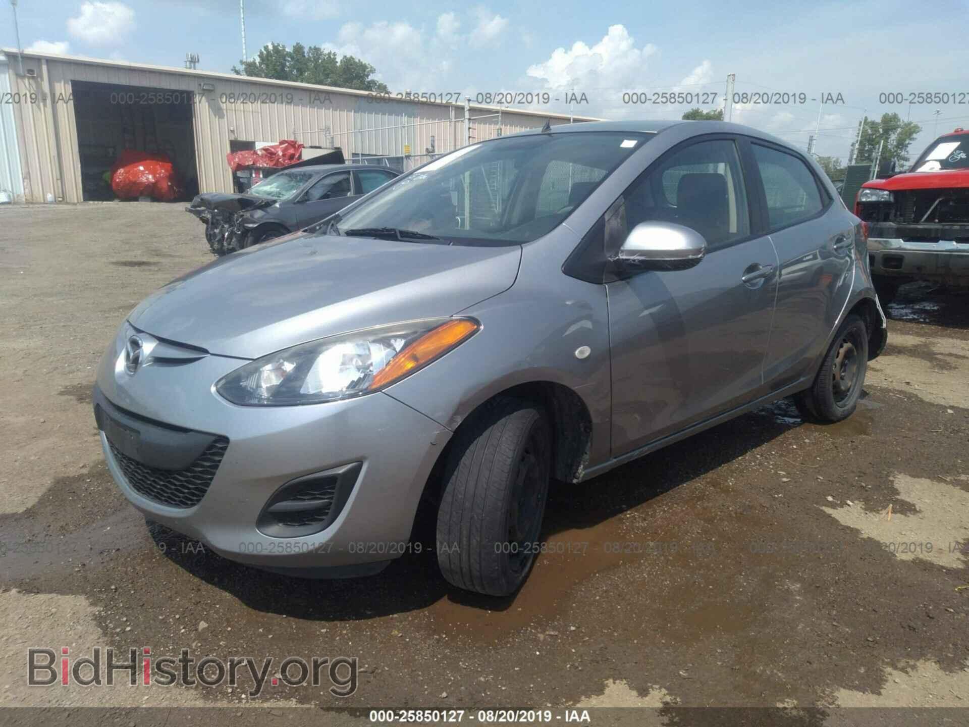 2013 MAZDA MAZDA2 - VIN: JM1DE1KZ5D0153760 - Фото 2