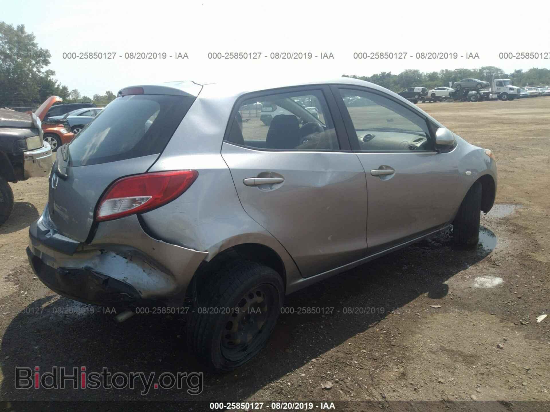 2013 MAZDA MAZDA2 - VIN: JM1DE1KZ5D0153760 - Фото 4