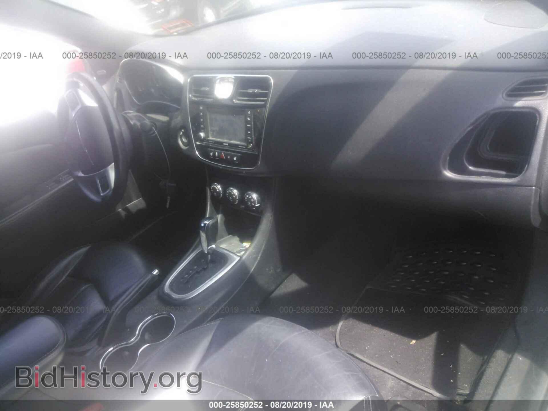 2013 CHRYSLER 200 - VIN: 1C3CCBCG4DN747154 - Фото 5
