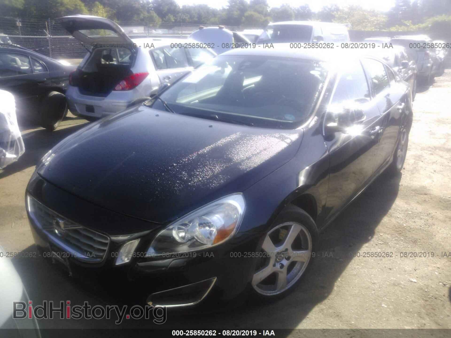 2013 VOLVO S60 - VIN: YV1612FS3D1219038 - Фото 2