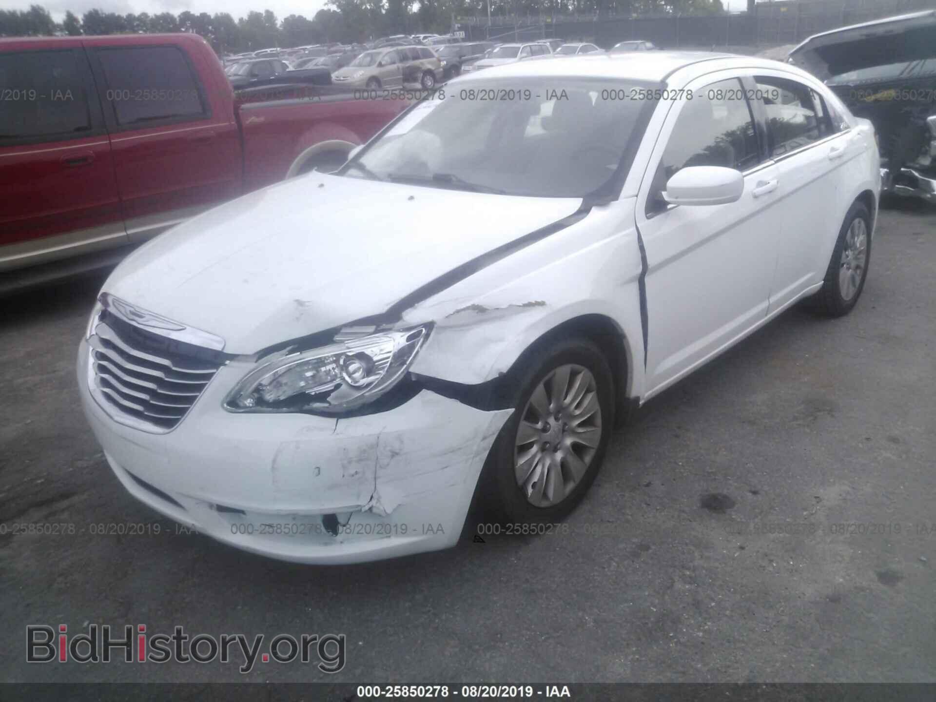 2012 CHRYSLER 200 - VIN: 1C3CCBAB7CN159819 - Photo 2