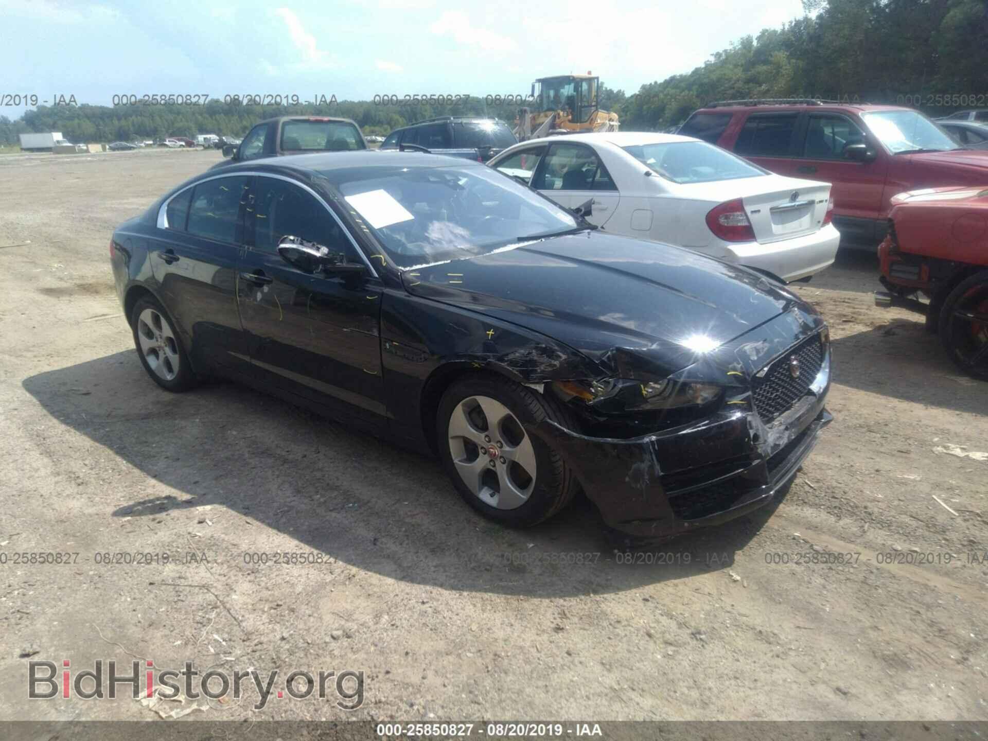 Photo SAJAR4BG5HA978142 - JAGUAR XE 2017
