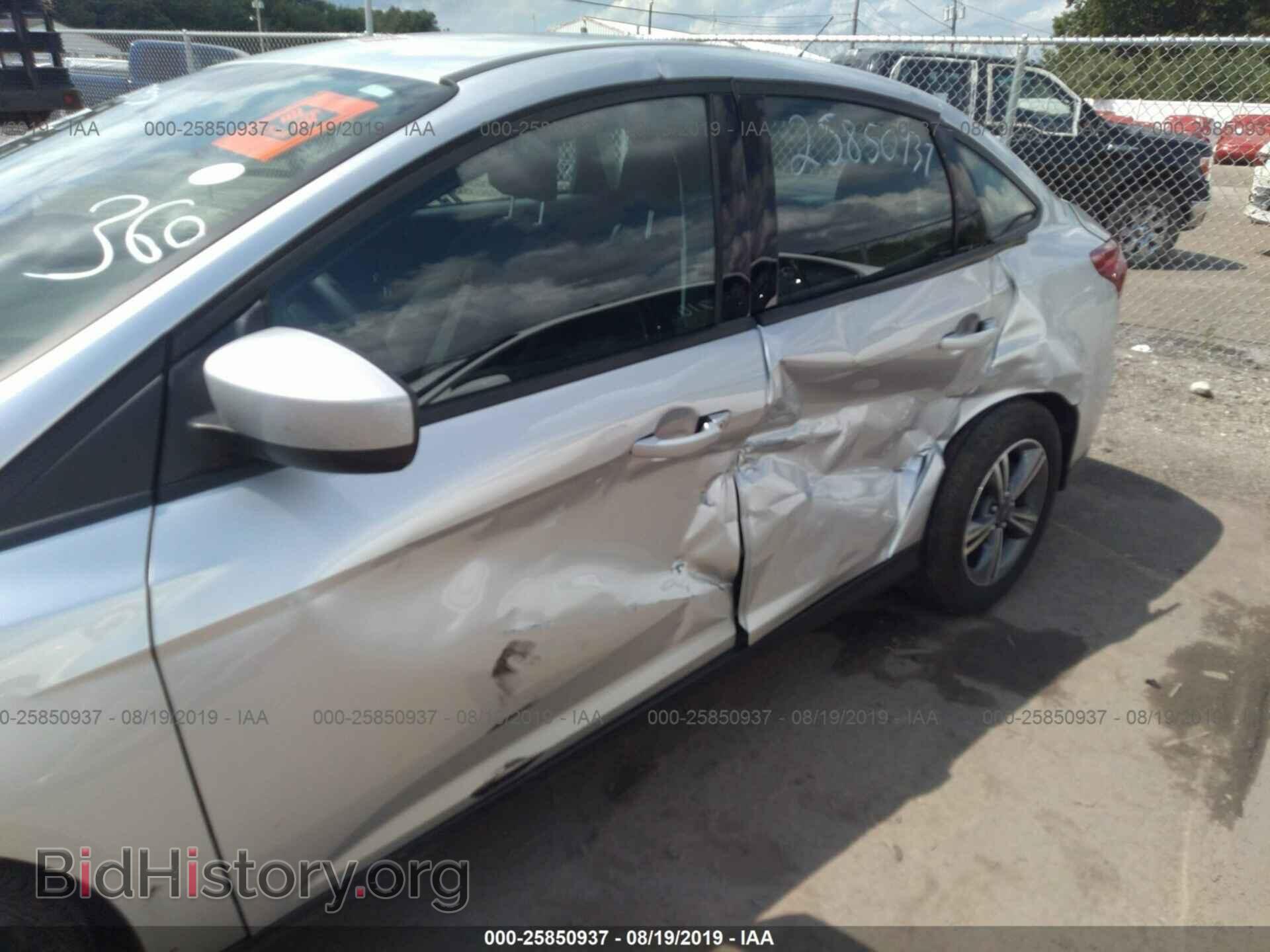 2018 FORD FOCUS - VIN: 1FADP3FE4JL203805 - Фото 6