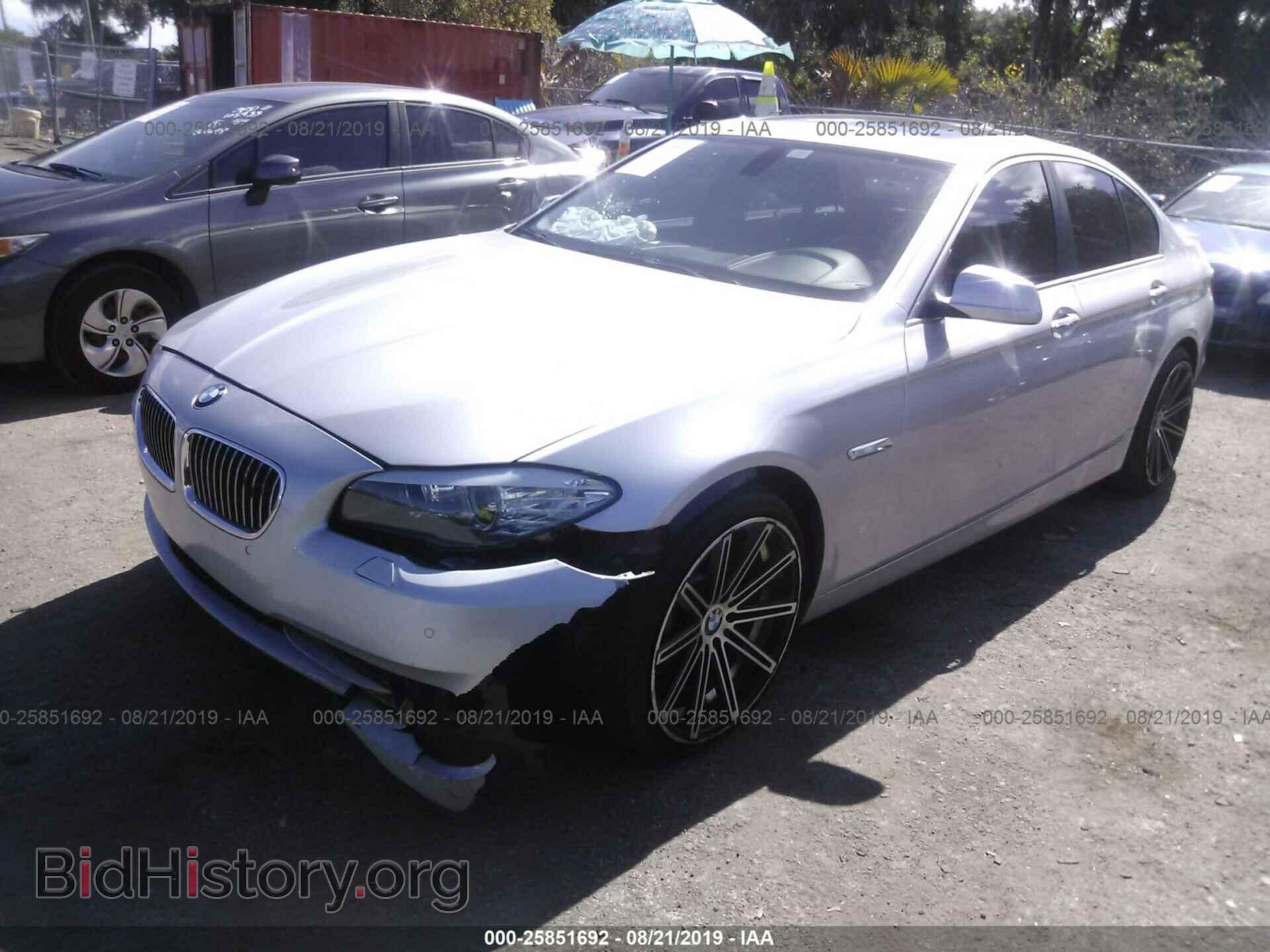 2011 BMW 528 - VIN: WBAFR1C5XBC750887 - Фото 2