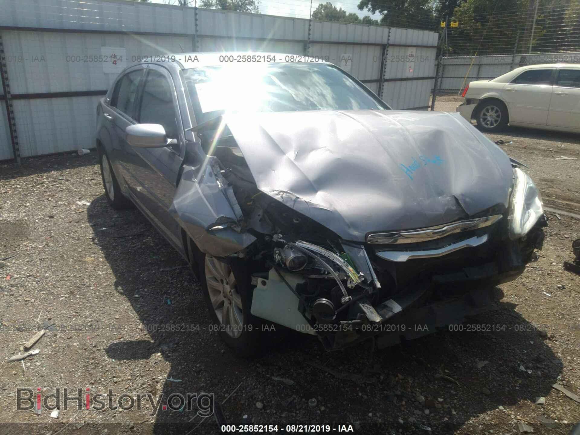 Photo 1C3CCBBB4DN557893 - CHRYSLER 200 2013