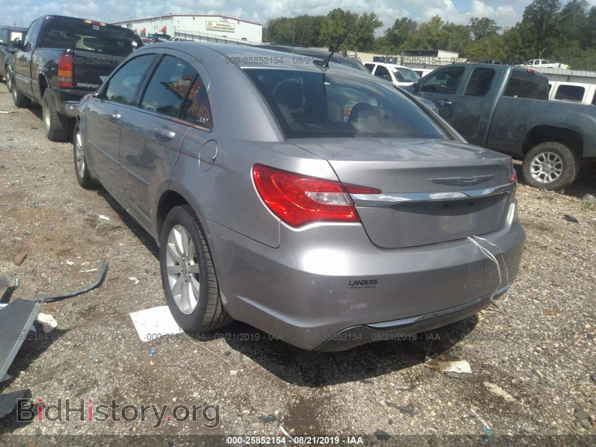 2013 CHRYSLER 200 - VIN: 1C3CCBBB4DN557893 - Фото 3