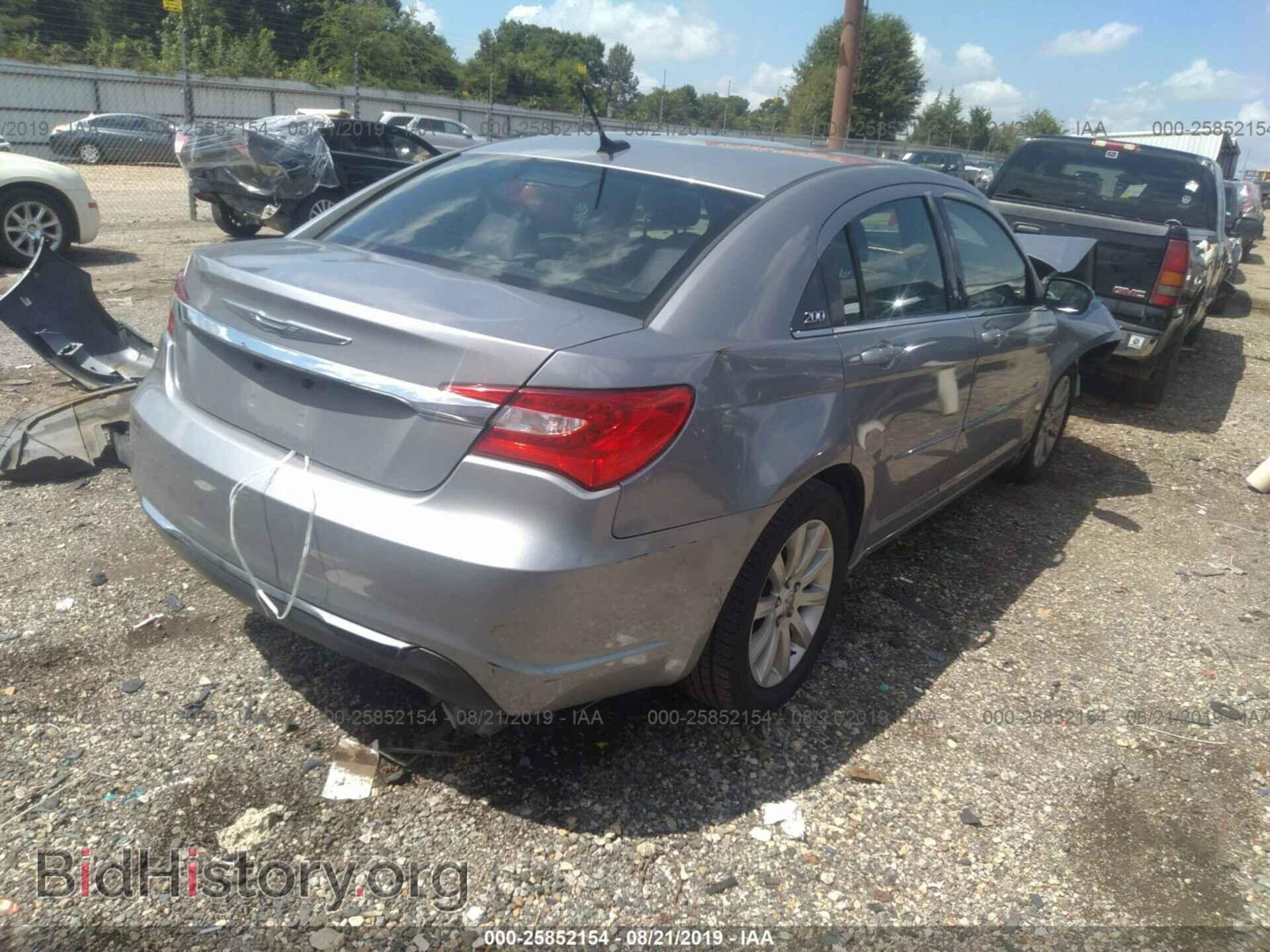 2013 CHRYSLER 200 - VIN: 1C3CCBBB4DN557893 - Фото 4