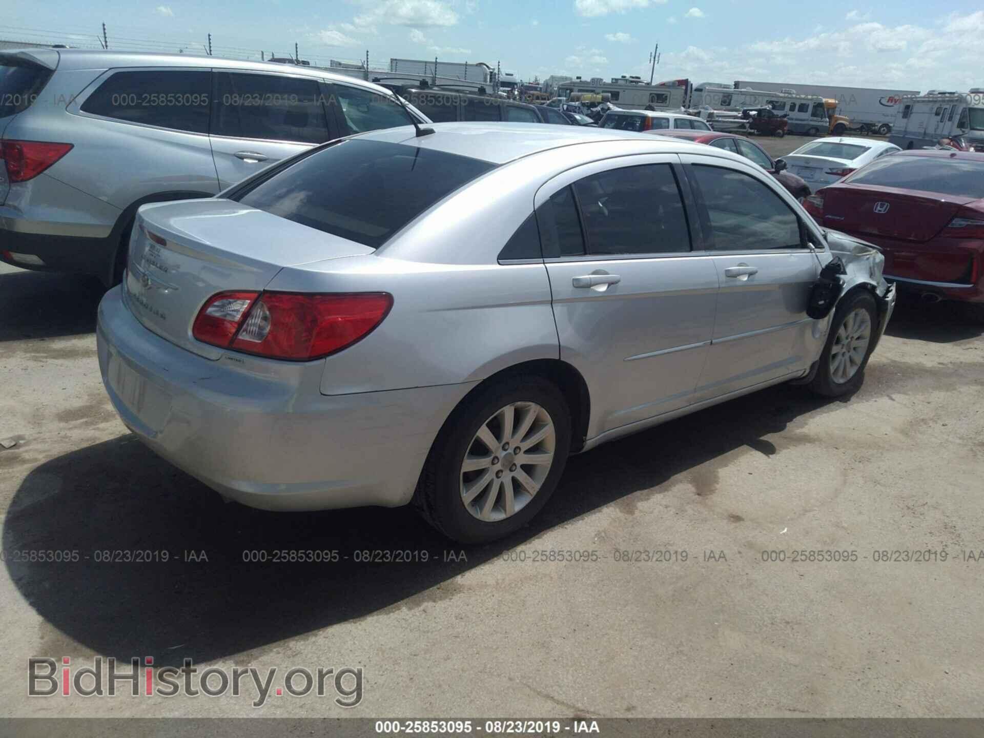 2010 CHRYSLER SEBRING - VIN: 1C3CC5FB6AN147734 - Фото 4
