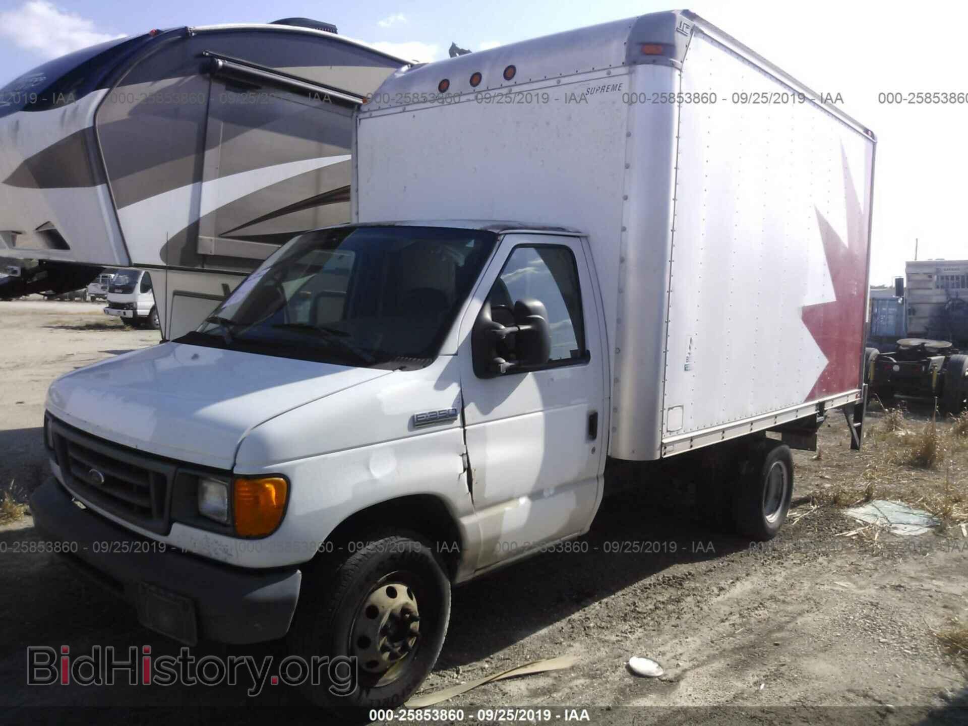 2006 FORD ECONOLINE - VIN: 1FDWE35L56DA36067 - Фото 2