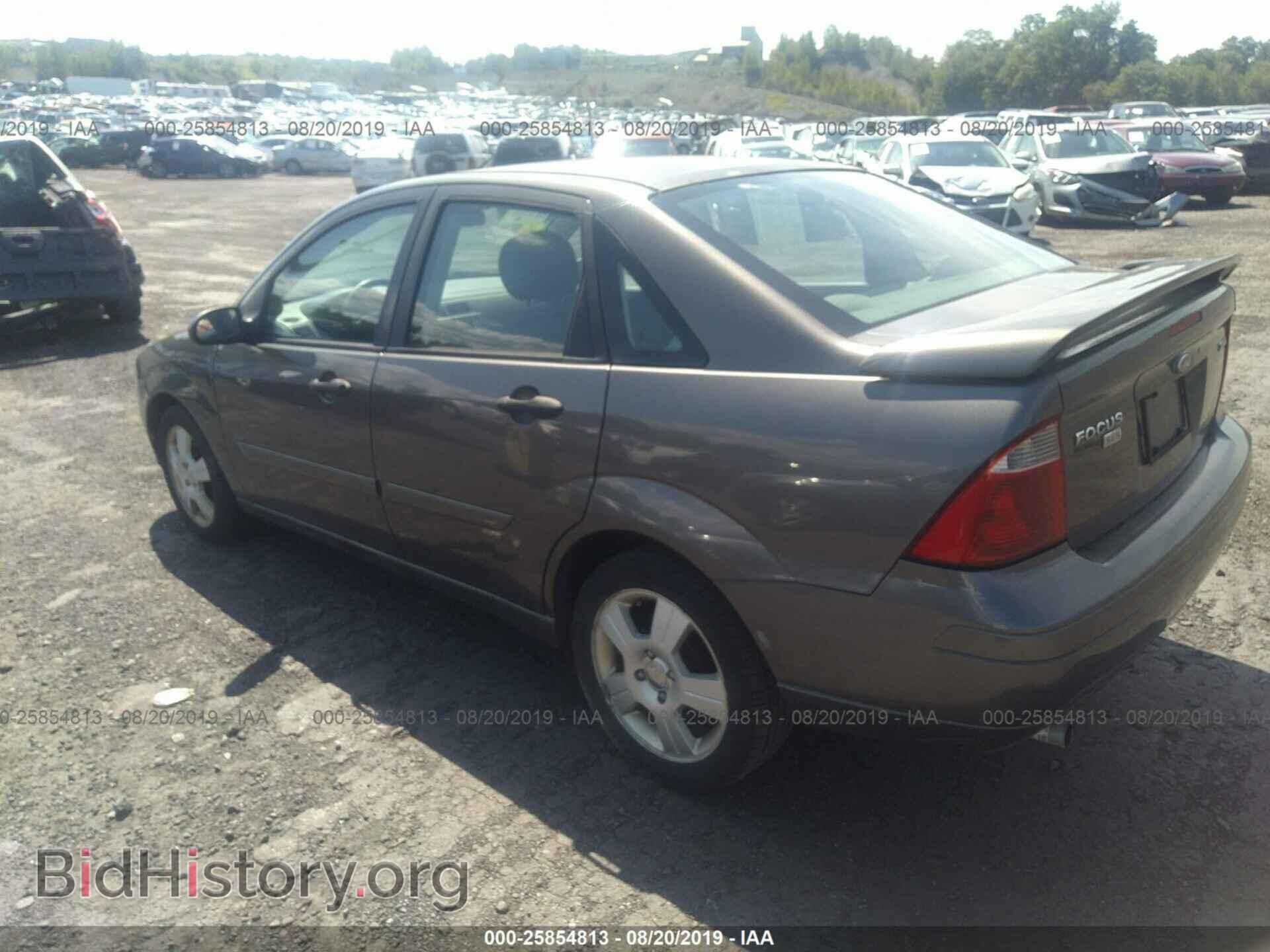 2005 FORD FOCUS - VIN: 1FAFP34N15W318068 - Фото 3