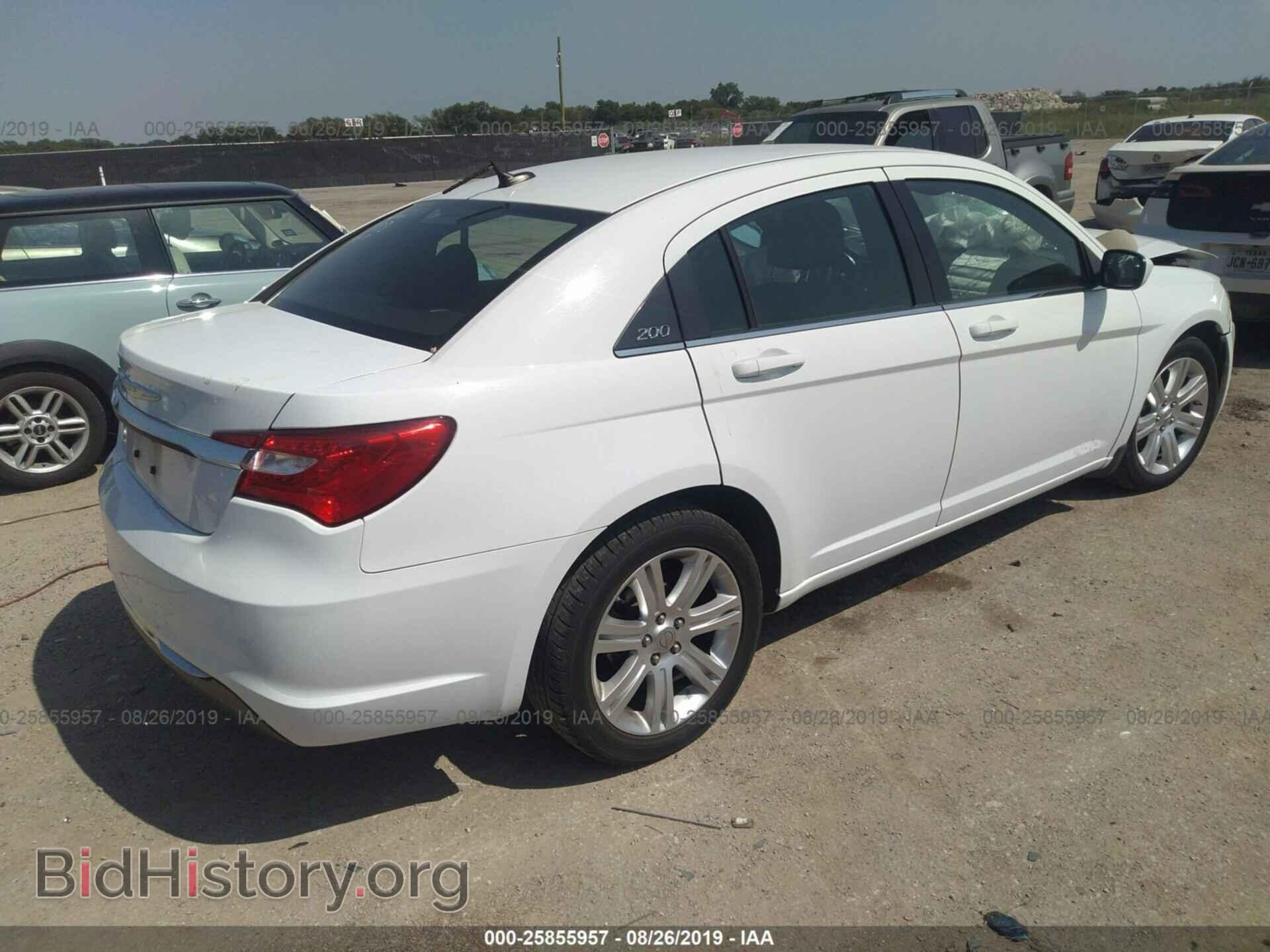 2013 CHRYSLER 200 - VIN: 1C3CCBBB1DN734853 - Photo 4