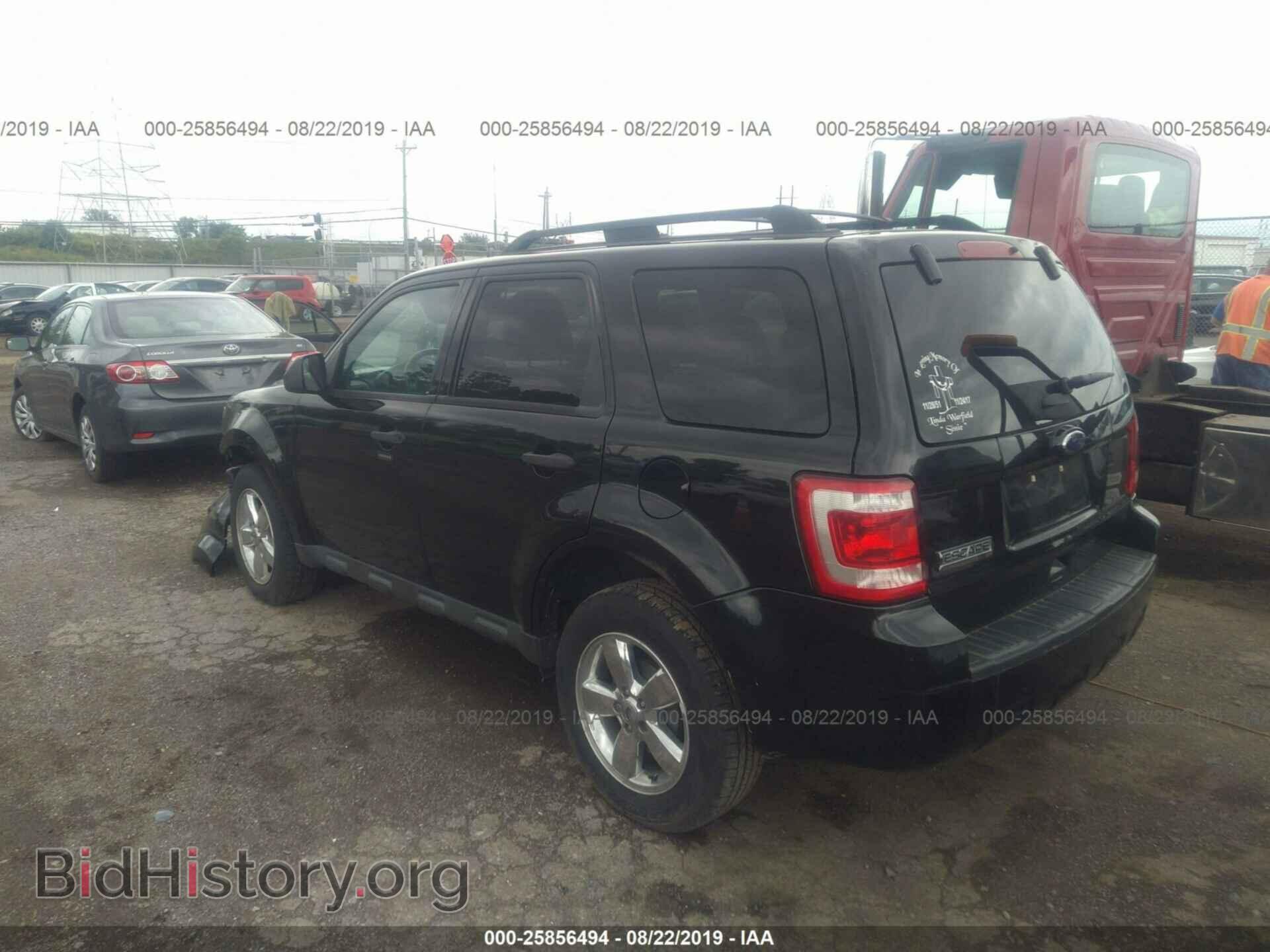 2011 FORD ESCAPE - VIN: 1FMCU0D76BKC26460 - Фото 3