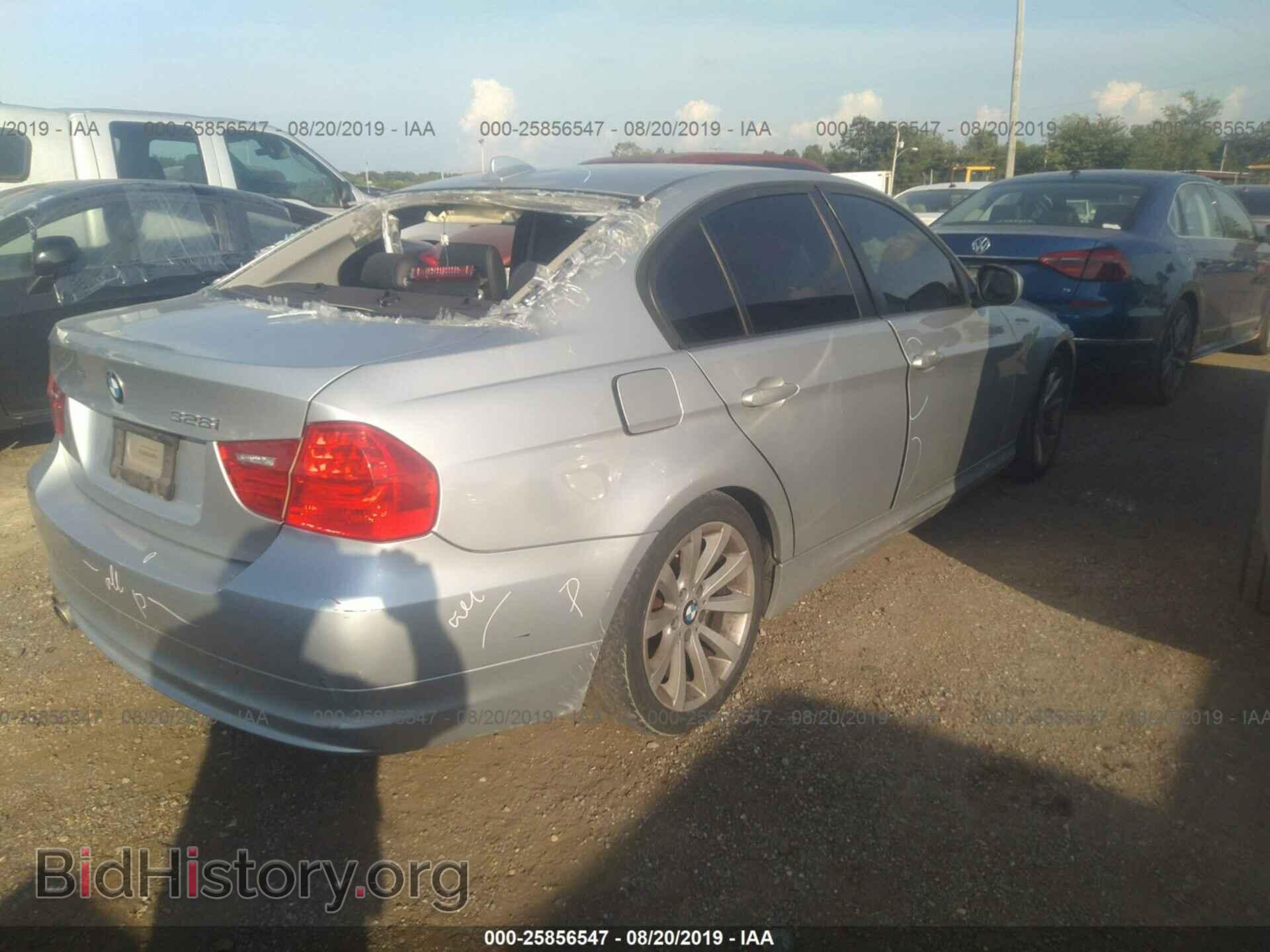 2011 BMW 328 - VIN: WBAPH7G52BNN04957 - Фото 4