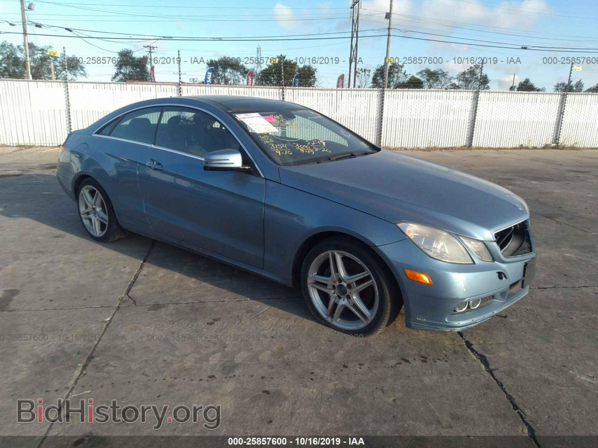 Photo WDDKJ5GB2BF076111 - MERCEDES-BENZ E 2011