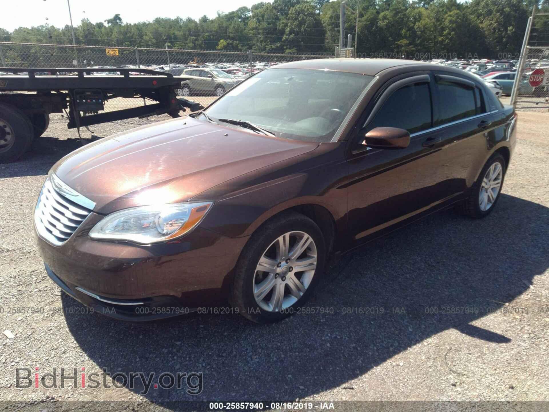 2013 CHRYSLER 200 - VIN: 1C3CCBBB0DN543747 - Фото 2