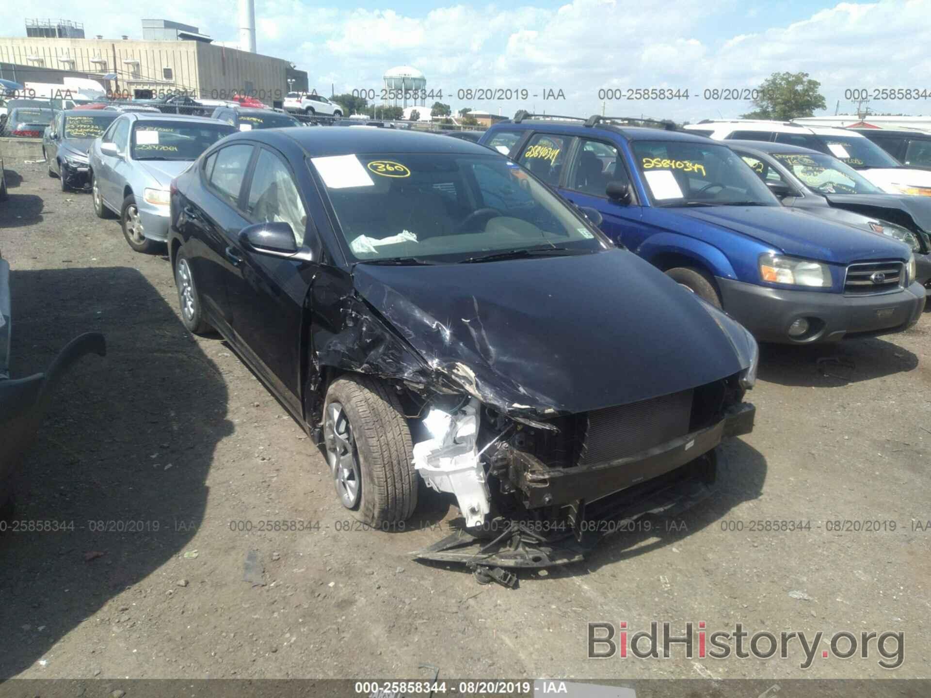 Photo KMHD74LF8HU316847 - HYUNDAI ELANTRA 2017