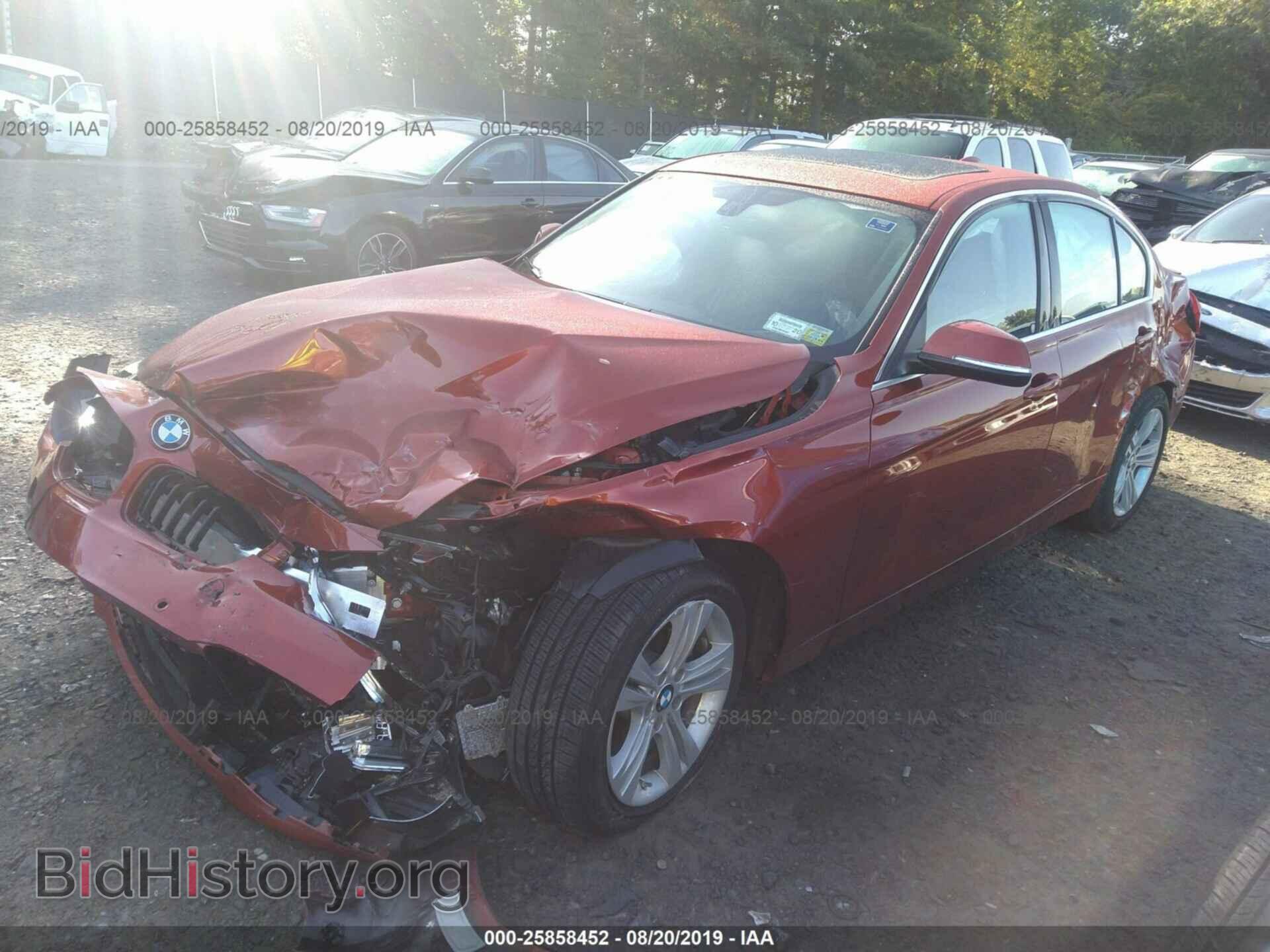 2018 BMW 330 - VIN: WBA8D9C57JEM34680 - Фото 2