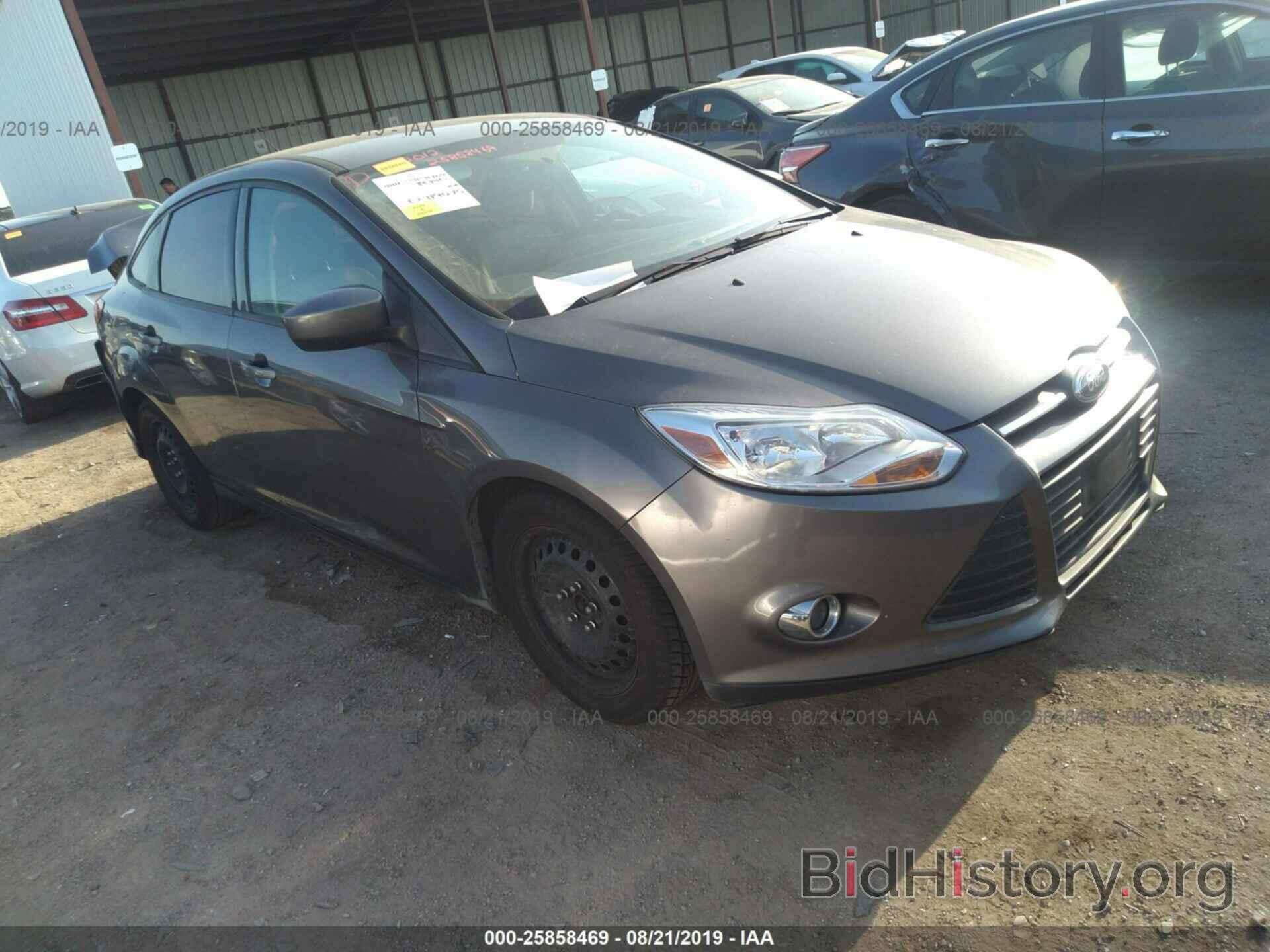 Photo 1FAHP3F2XCL237872 - FORD FOCUS 2012