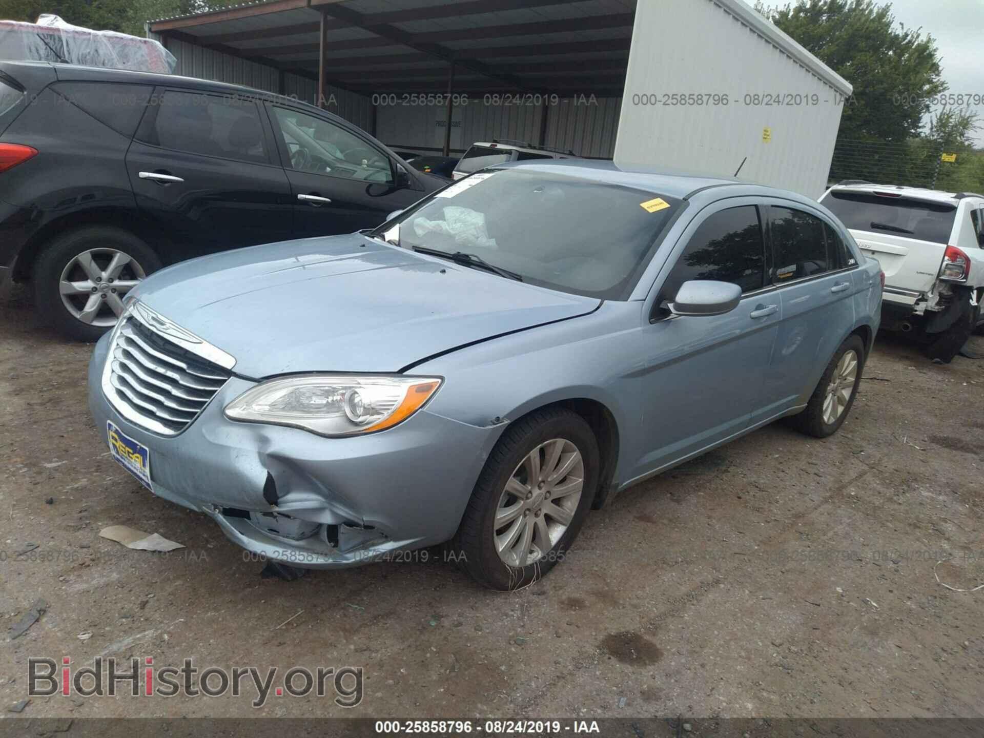 2014 CHRYSLER 200 - VIN: 1C3CCBBB6EN153365 - Фото 2