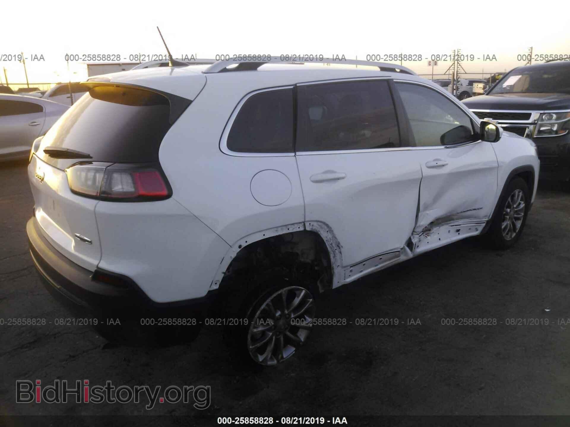 2019 JEEP CHEROKEE - VIN: 1C4PJLLB0KD324412 - Photo 4