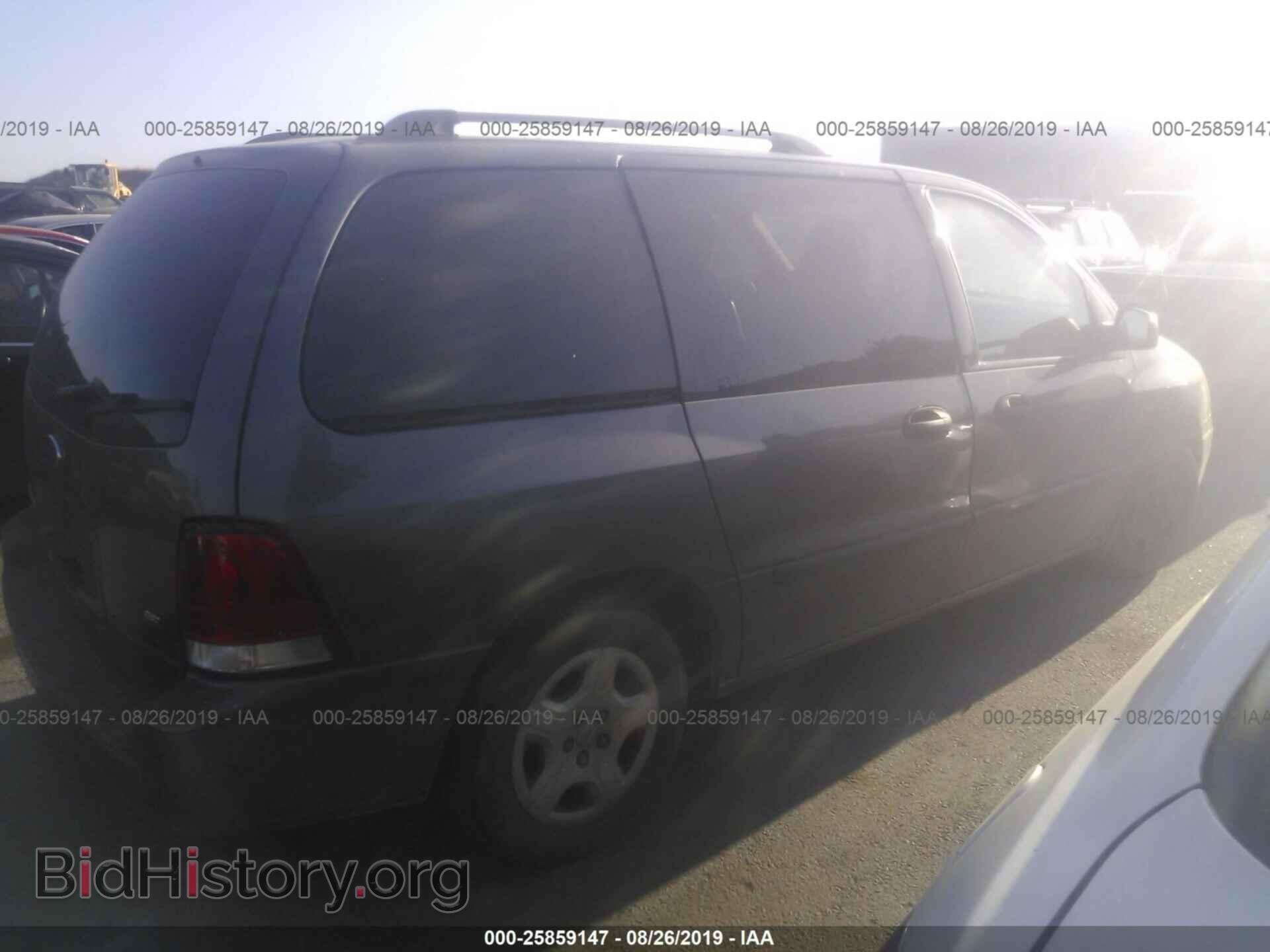 2006 FORD FREESTAR - VIN: 2FMZA51666BA32555 - Фото 4