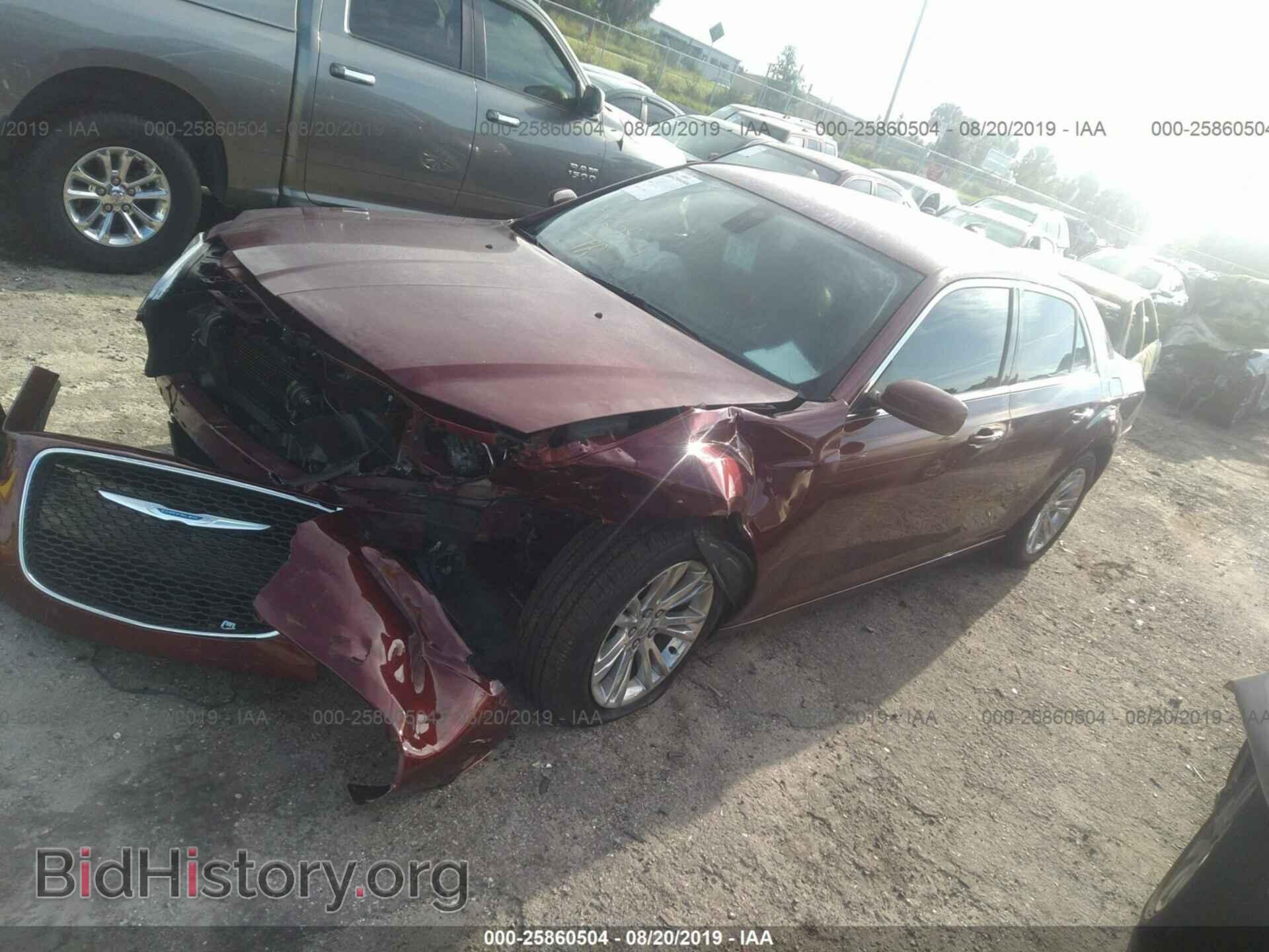2017 CHRYSLER 300 - VIN: 2C3CCAAG1HH531113 - Фото 2