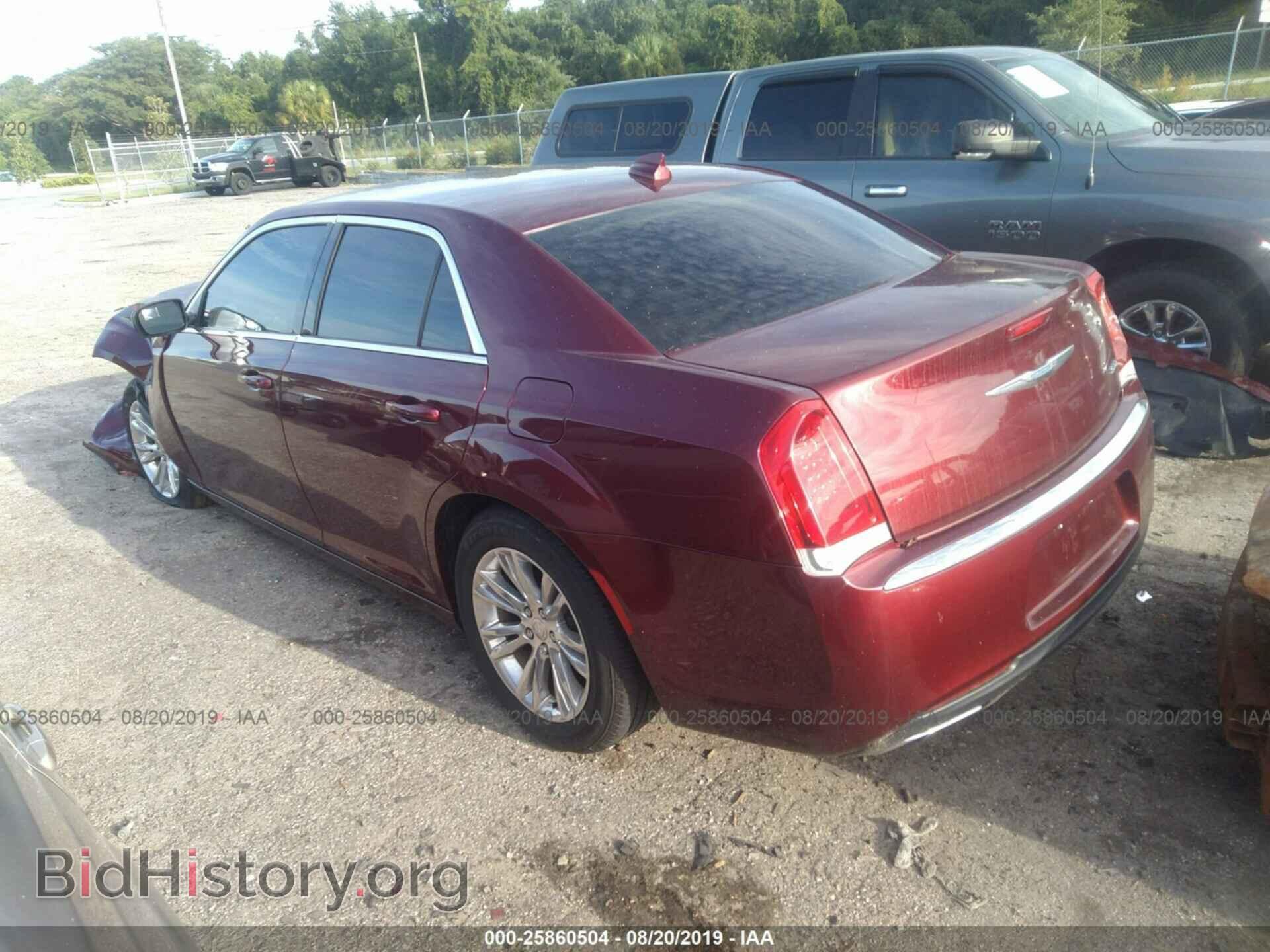 2017 CHRYSLER 300 - VIN: 2C3CCAAG1HH531113 - Фото 3