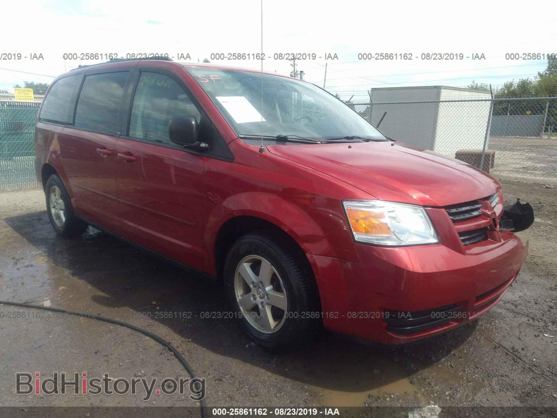 Photo 2D4RN4DE5AR107562 - DODGE GRAND CARAVAN 2010