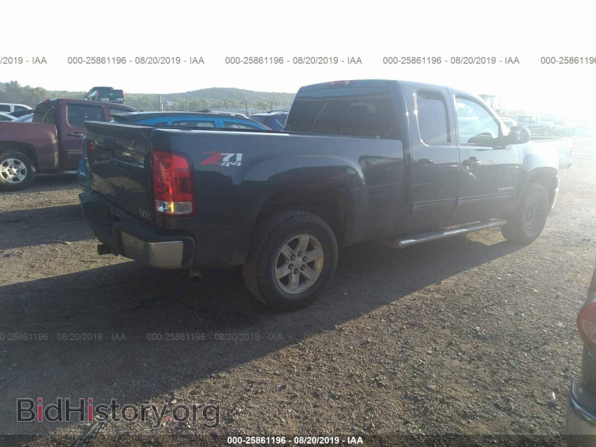 2011 GMC SIERRA - VIN: 1GTR2VE32BZ123847 - Фото 4