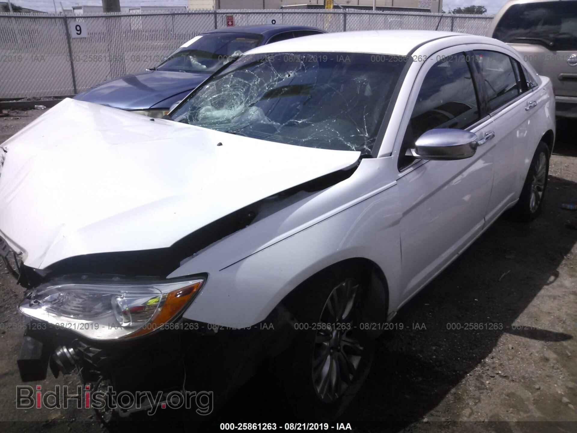 2013 CHRYSLER 200 - VIN: 1C3CCBCG7DN574827 - Photo 2