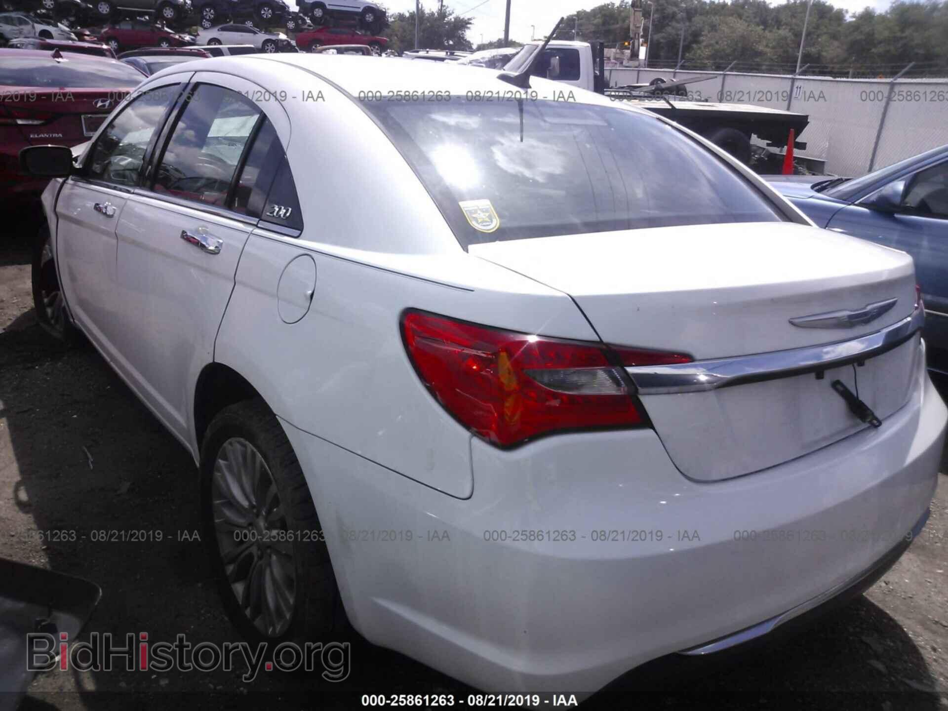 2013 CHRYSLER 200 - VIN: 1C3CCBCG7DN574827 - Photo 3