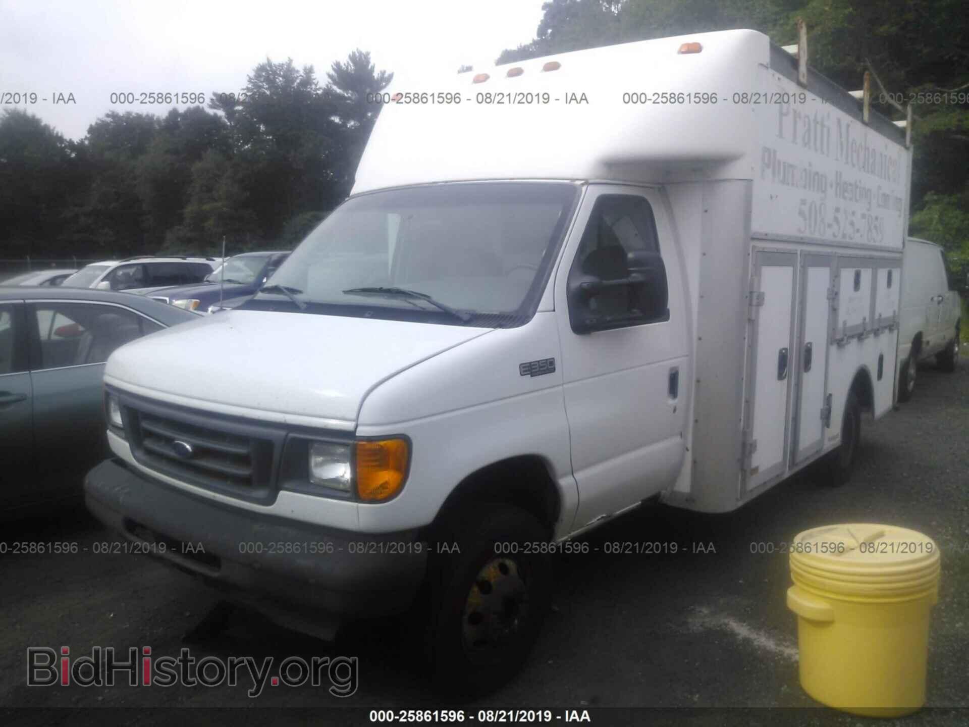 2004 FORD ECONOLINE - VIN: 1FDWE35L64HB44851 - Фото 2