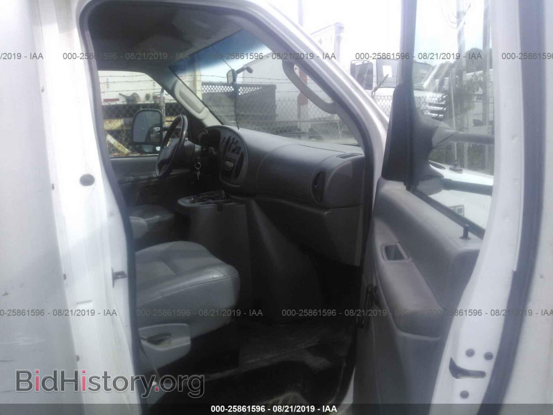 2004 FORD ECONOLINE - VIN: 1FDWE35L64HB44851 - Фото 5