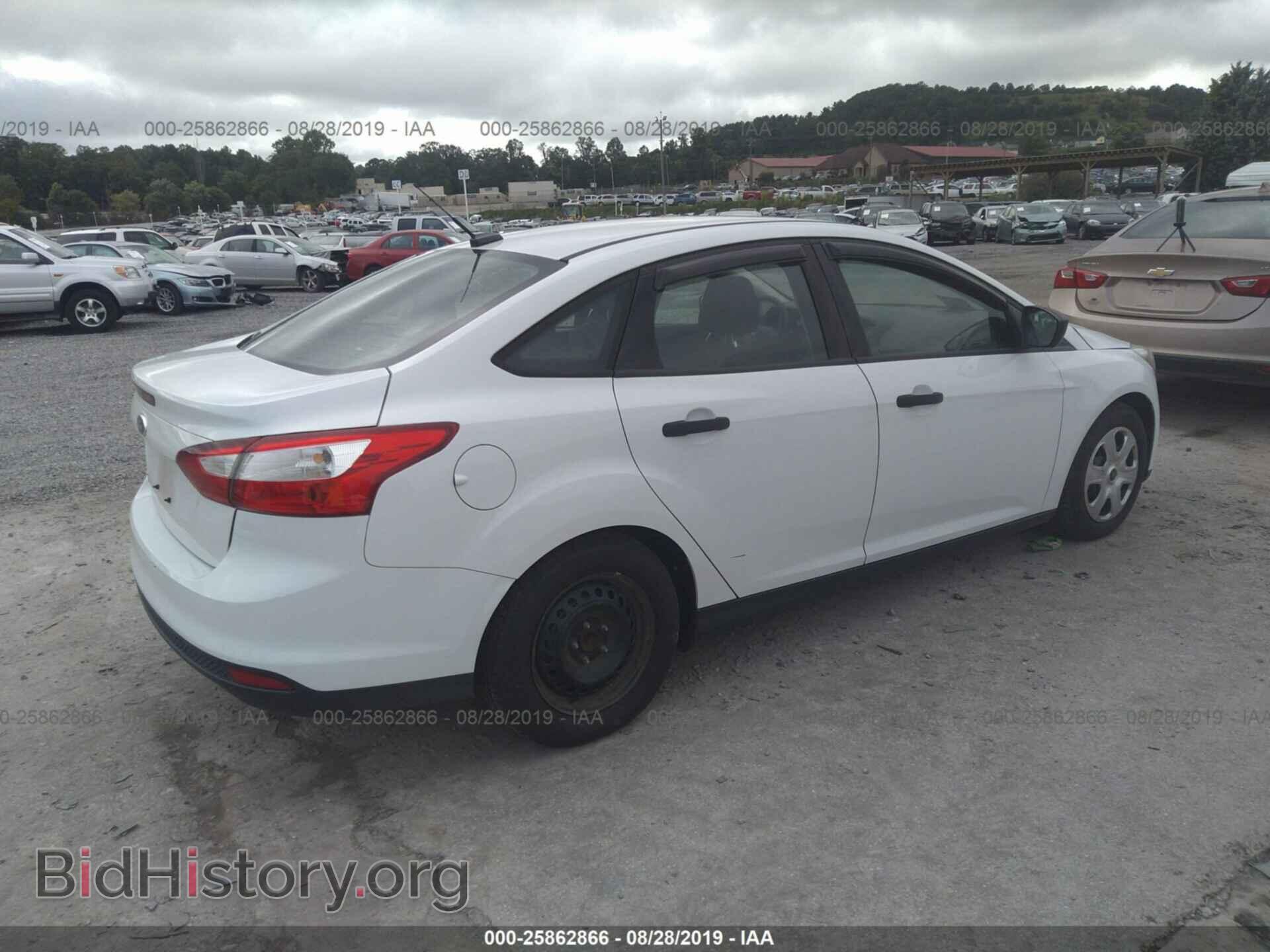 2012 FORD FOCUS - VIN: 1FAHP3E26CL346105 - Photo 4