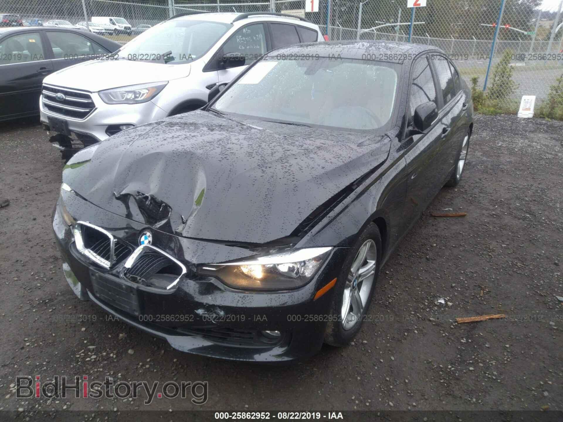 2013 BMW 328 - VIN: WBA3A5C58DJ460602 - Фото 2