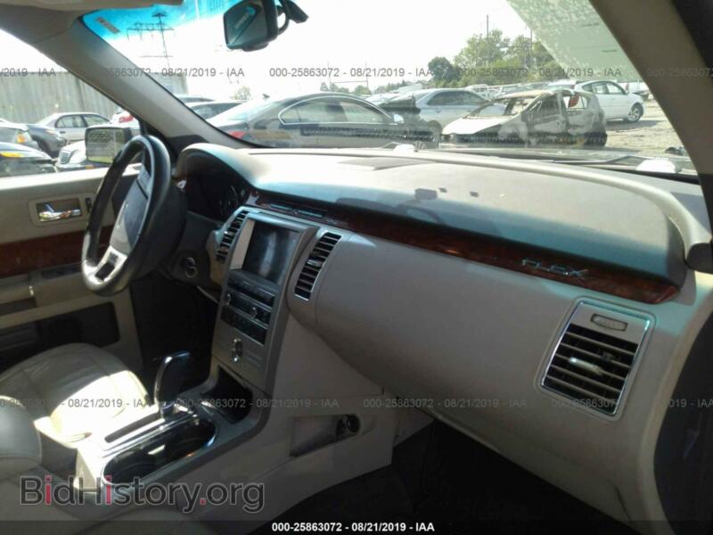2011 Ford FLEX (VIN 2FMGK5DC8BBD25650) — photo 5 of 10