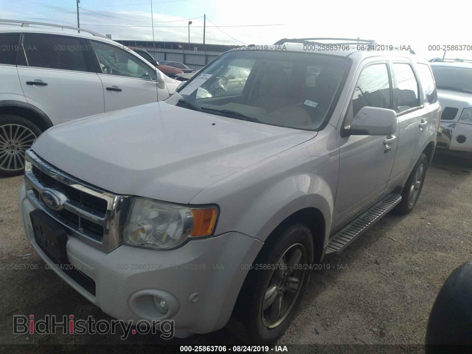 2011 FORD ESCAPE - VIN: 1FMCU0EG4BKB97815 - Фото 2