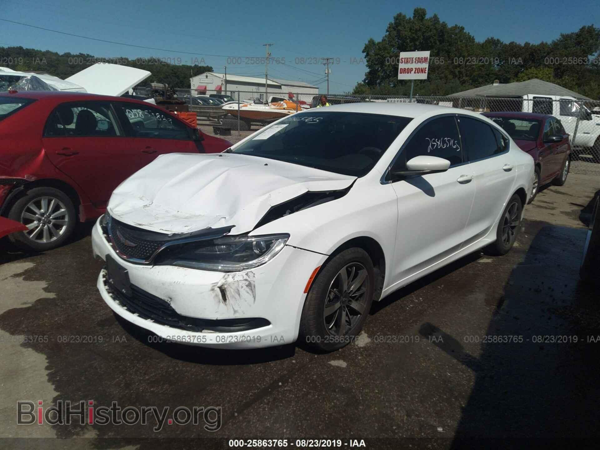 2015 CHRYSLER 200 - VIN: 1C3CCCFB1FN647621 - Photo 2