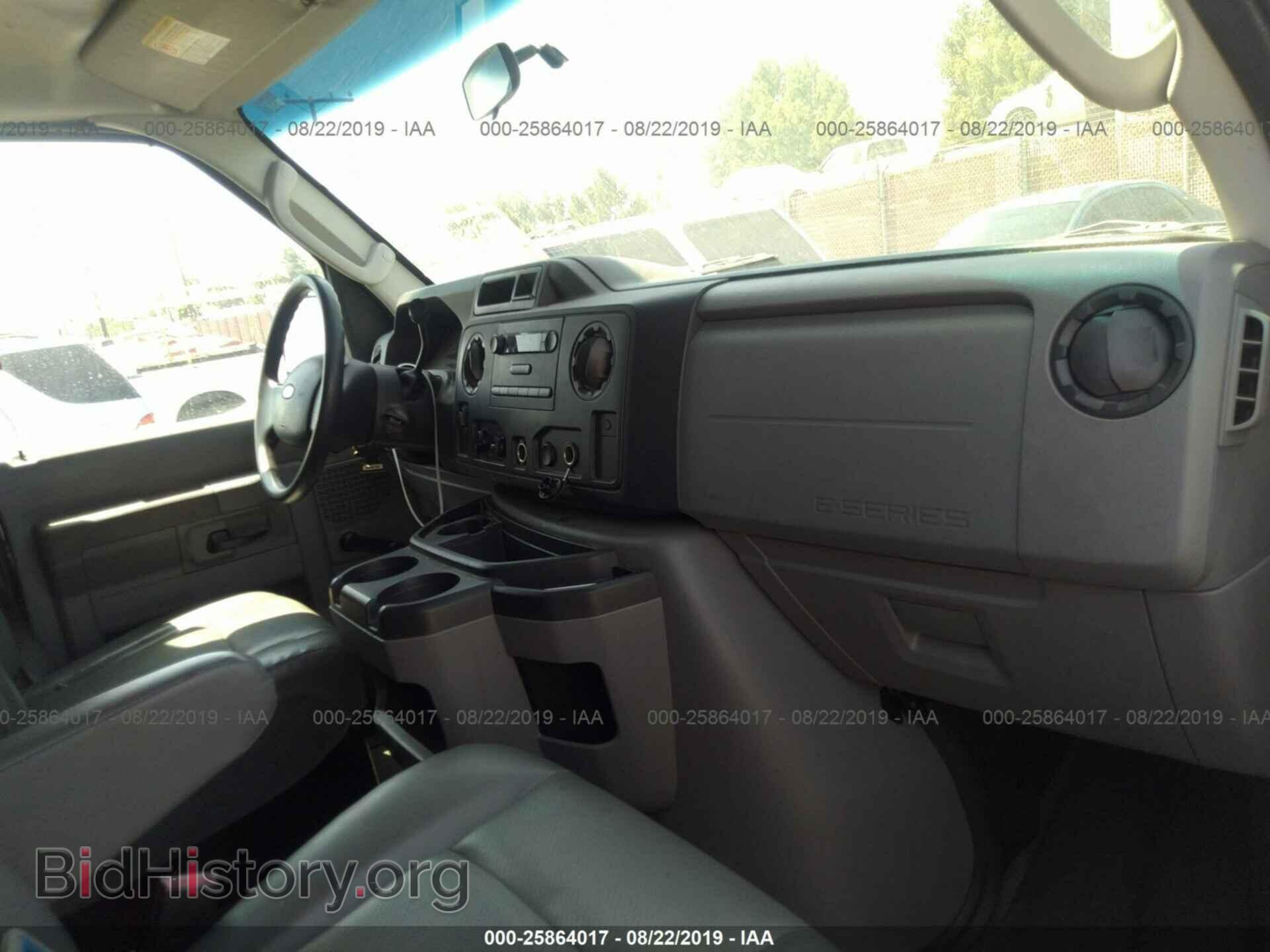 2011 Ford Econoline - VIN: 1FTNE1EW5BDB03128 - Photo 5